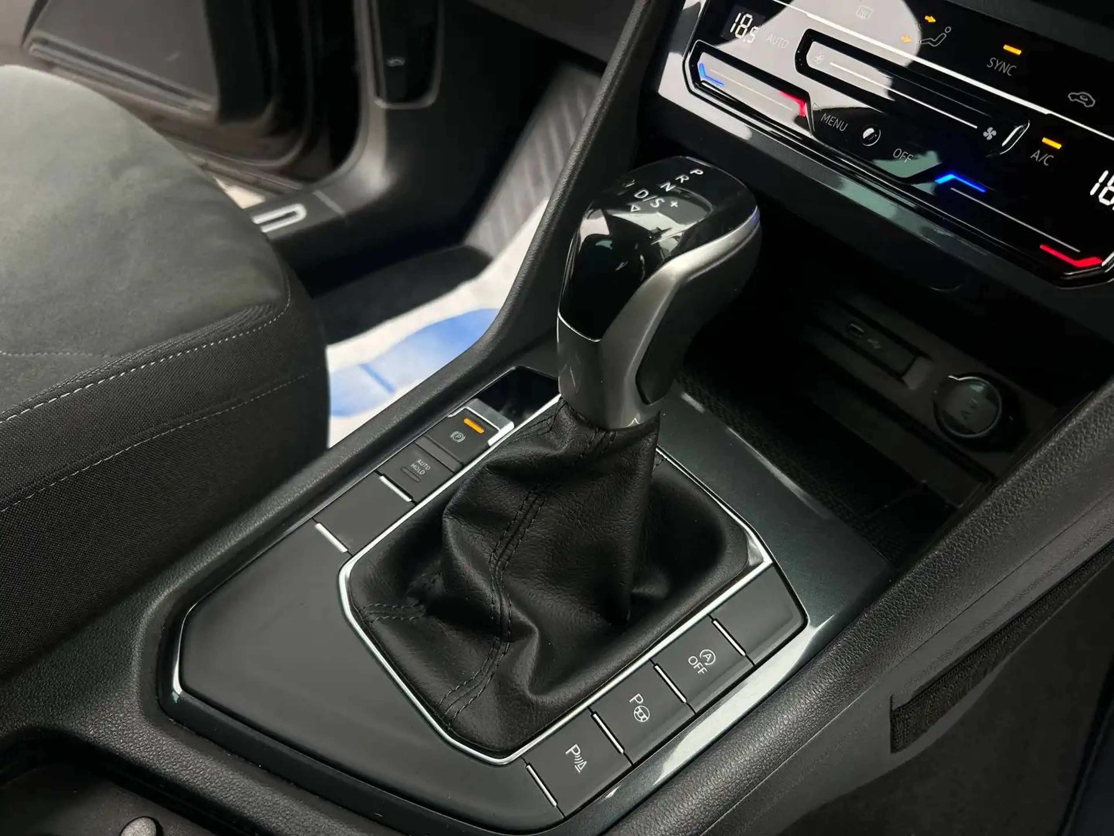 Volkswagen Tiguan 2.0 TDI DSG *GARANTIE*CARPLAY*LED AMBIANCE* — photo 15
