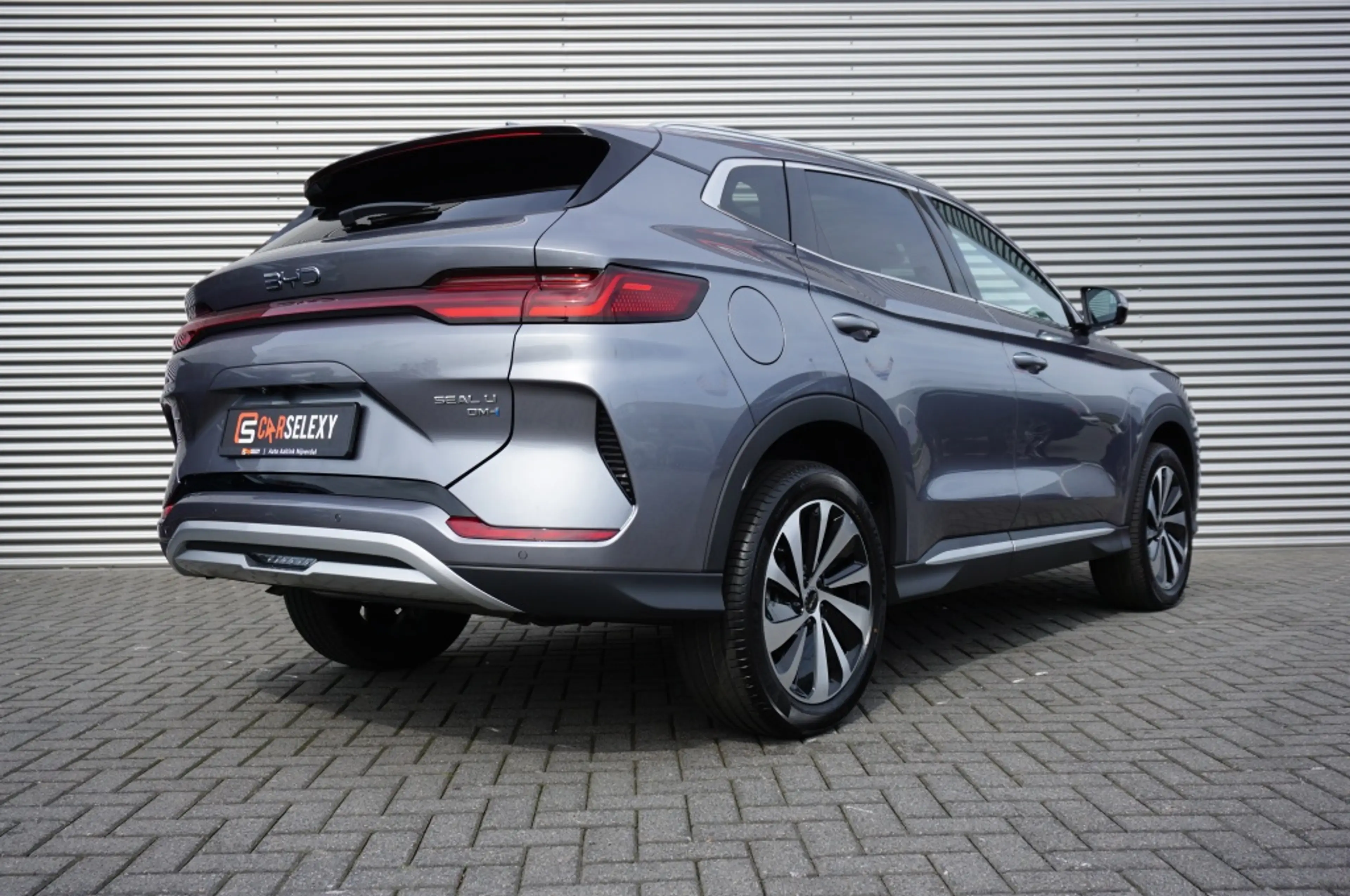 BYD Seal U 1.5 Turbo DM-i AWD Design 323 pk | 1.300 TREKGEWIC — photo 7