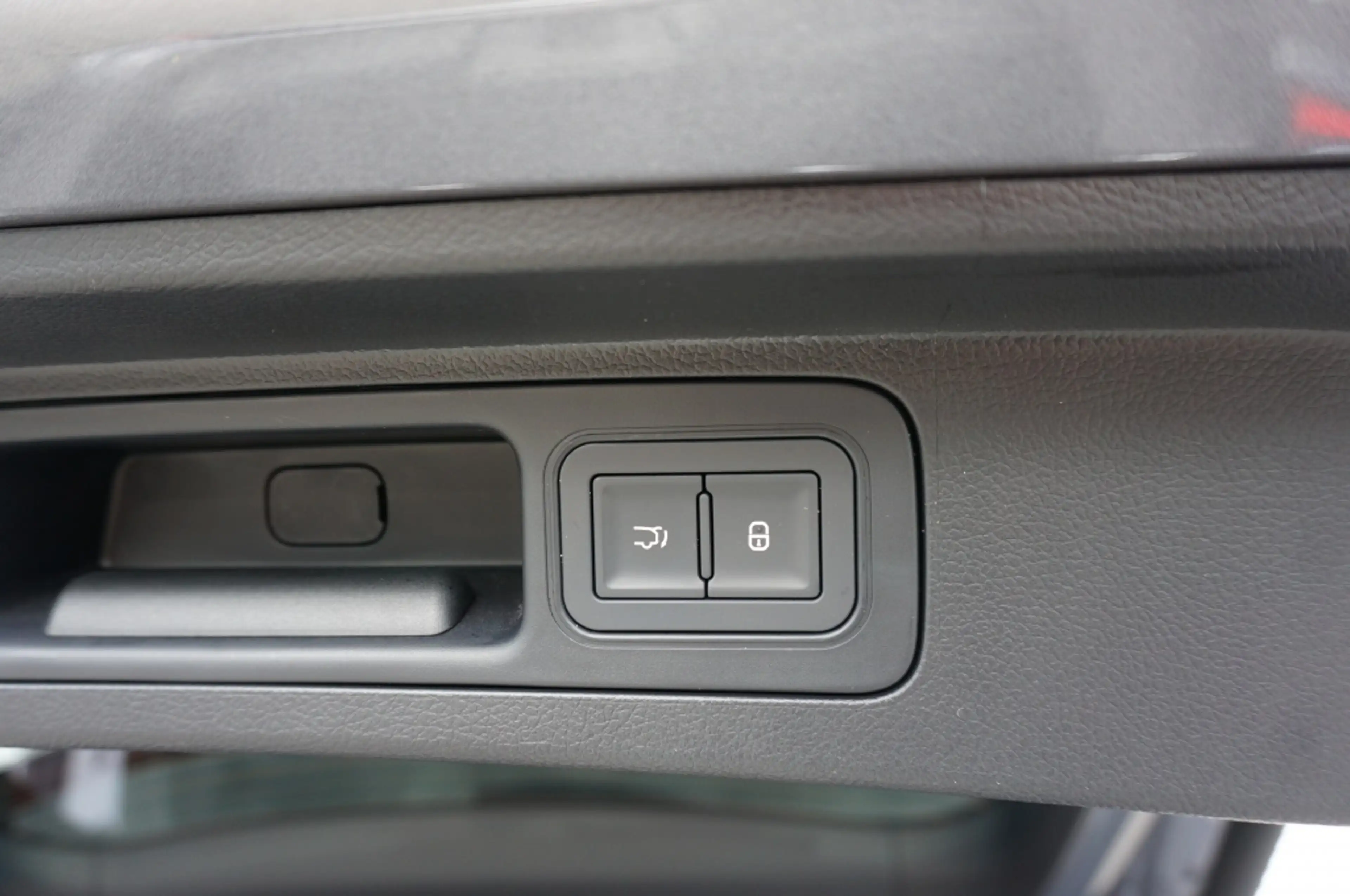 BYD Seal U 1.5 Turbo DM-i AWD Design 323 pk | 1.300 TREKGEWIC — photo 13