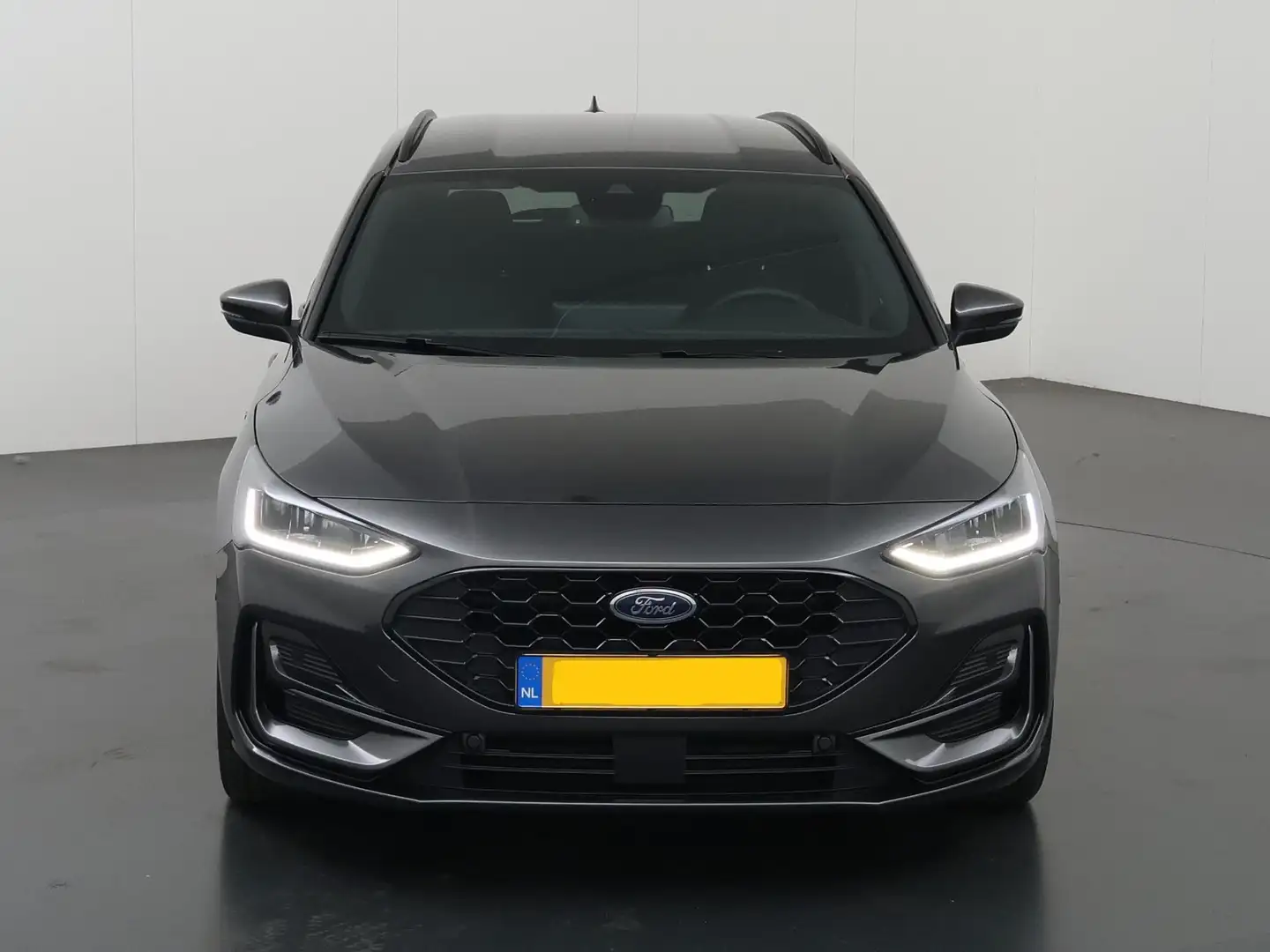 Ford Focus Wagon 1.0 EcoBoost Hybrid ST Line X Gris - 2