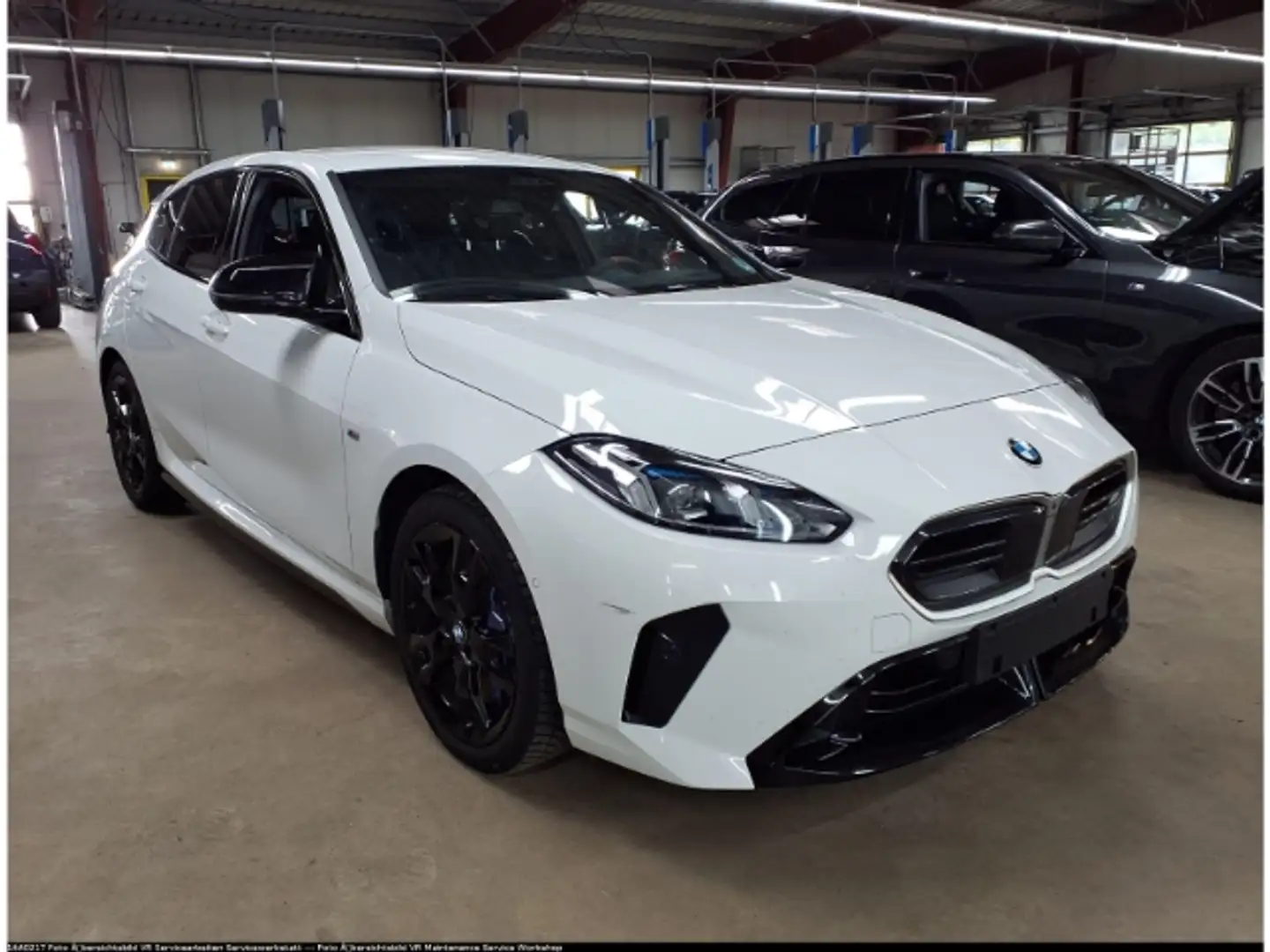 BMW 135 xDrive HUD 18'' adLED Komf-Zug. M-Sport PA+ ACC Ka Weiß - 2