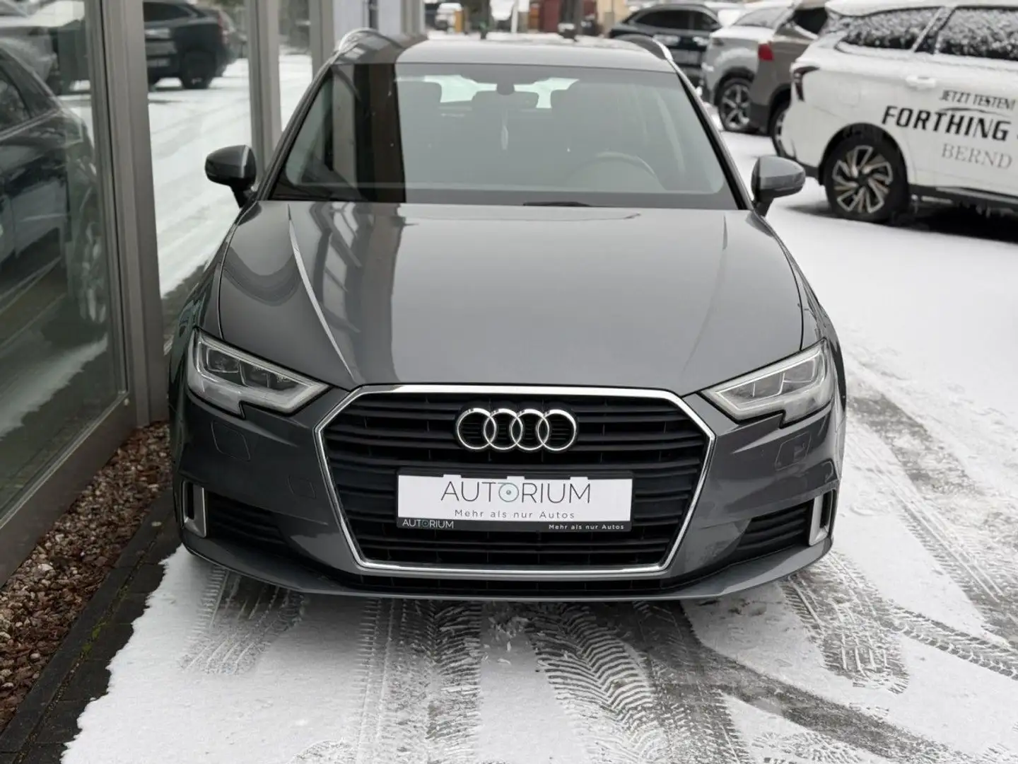 Audi A3 Sportback 30 TFSI sport LED NAVI SZHZG TEMPO Grau - 2