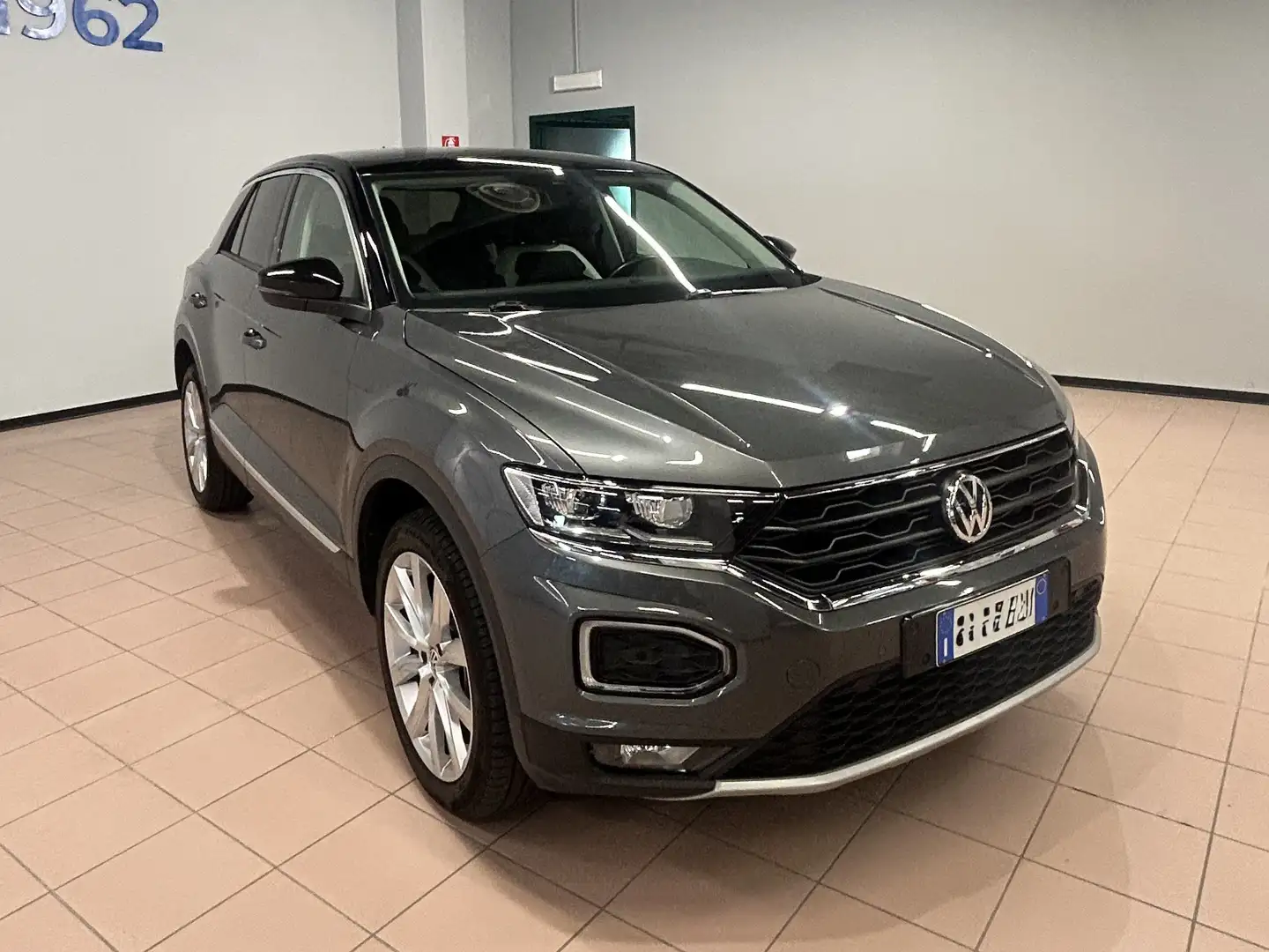Volkswagen T-Roc T-Roc 2017 2.0 tdi Advanced 150cv dsg Grijs - 2