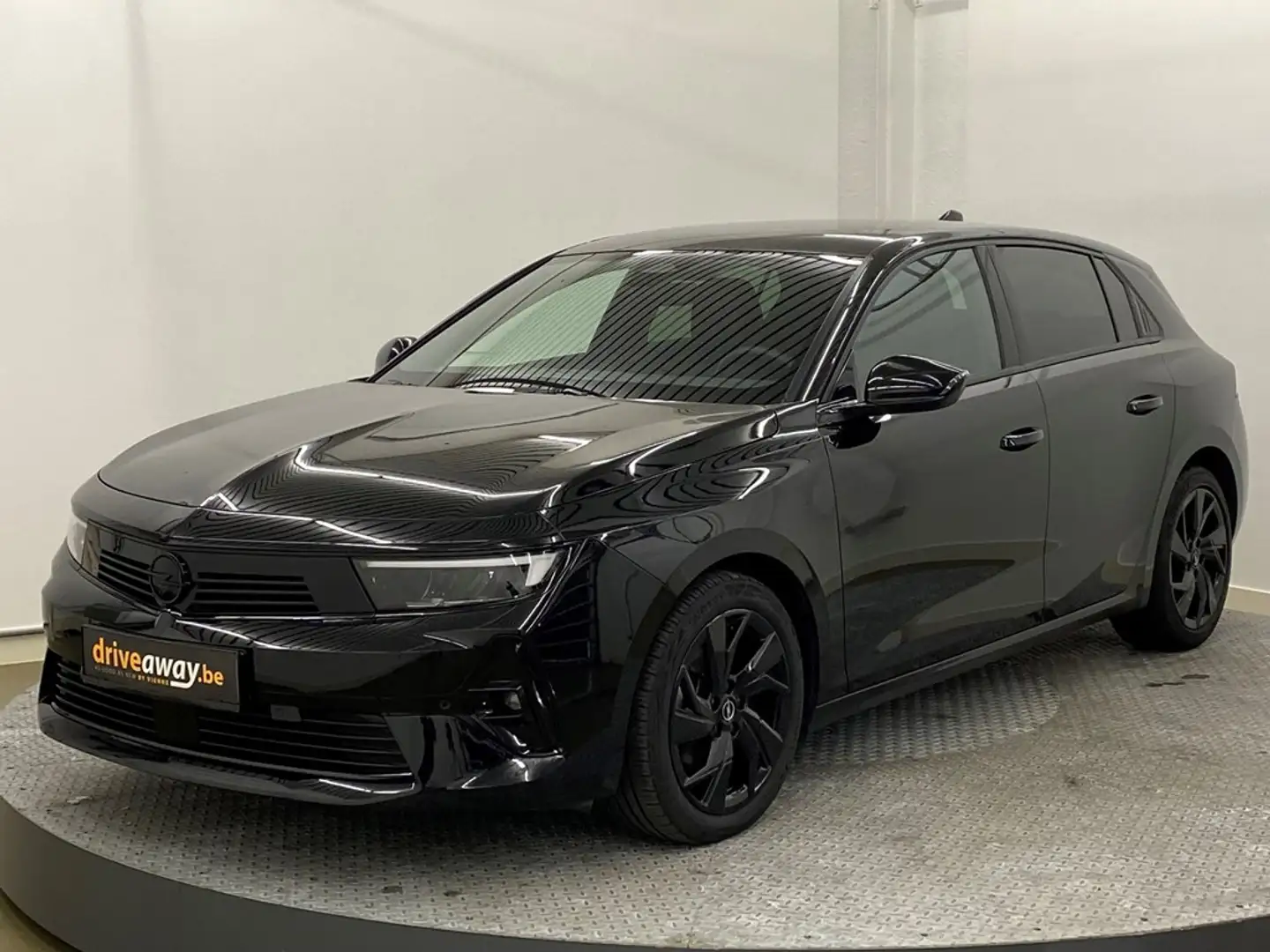 Opel Astra GS 130 PK "ALL BLACK" inc. 360° camera en verwarmd Zwart - 1