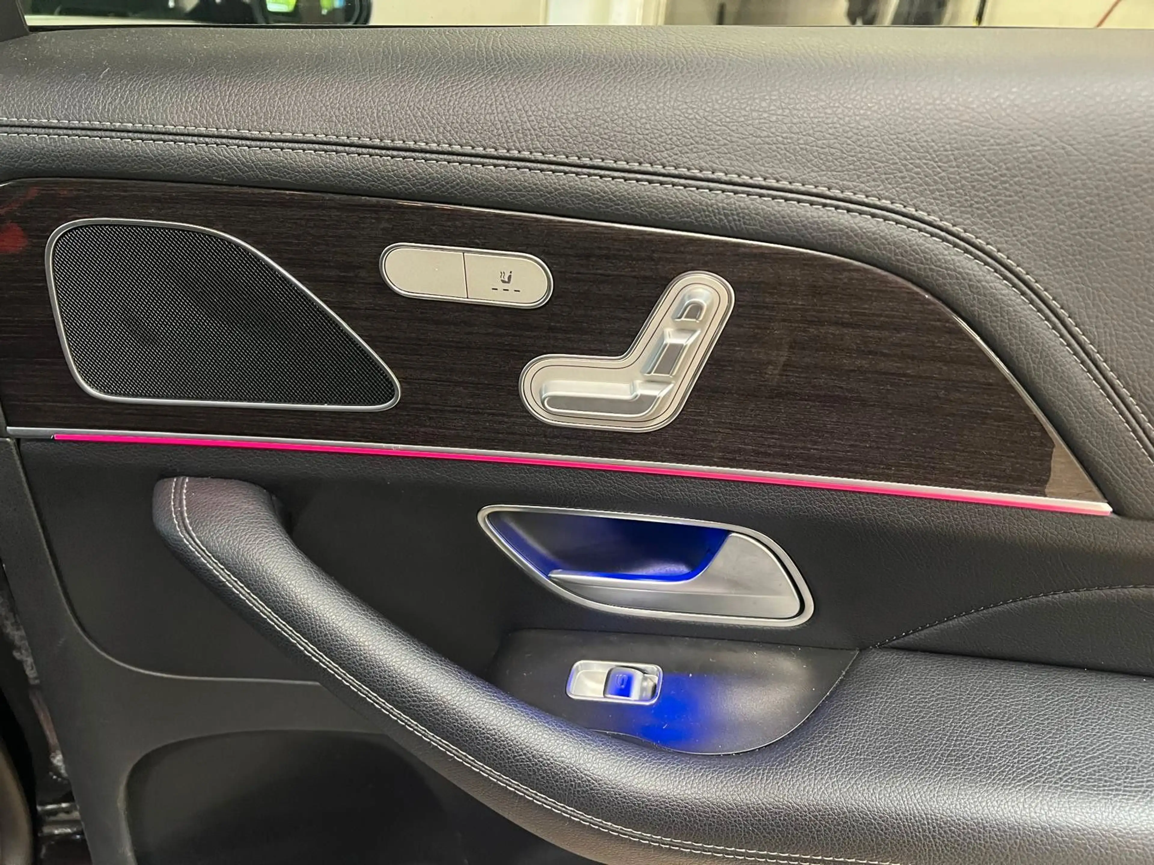 Mercedes-Benz GLS 350 GLS GLS 350 d 4Matic — photo 18