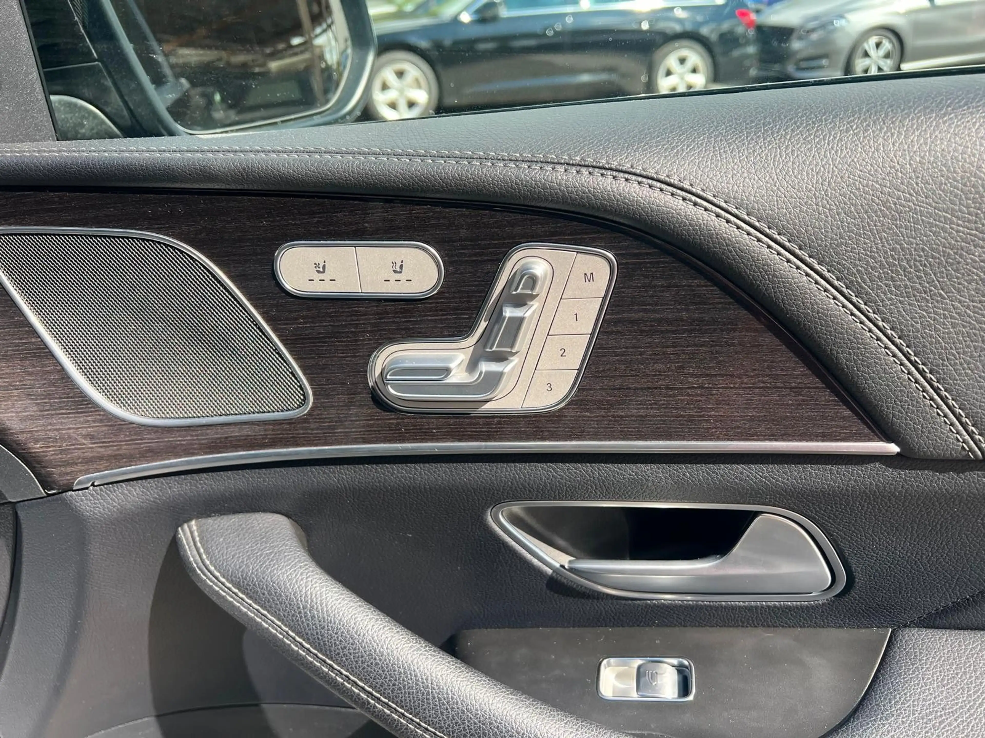 Mercedes-Benz GLS 350 GLS GLS 350 d 4Matic — photo 20