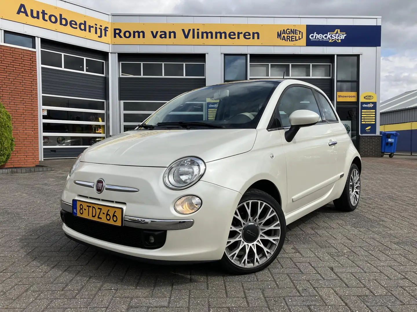 Fiat 500 0.9 TwinAir Lounge | Lederen bekleding | PDC | Lic Weiß - 1