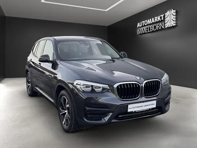 BMW X3 xDrive 30 e VollLeder*AHK*360*HiFi*LED*LiveCo