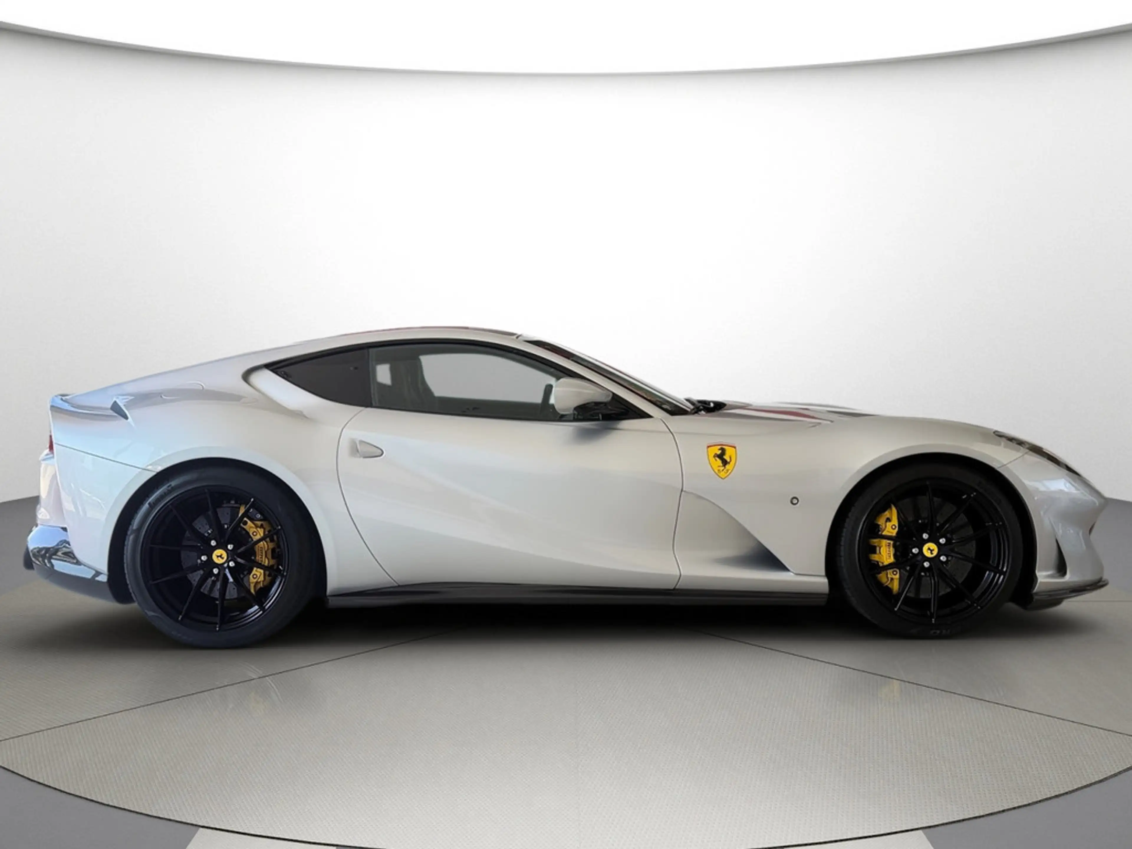 Ferrari 812 Superfast Painted Shields*Racing Seats — photo 6