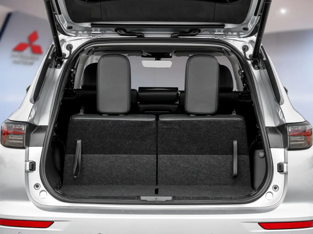 Mitsubishi Outlander снимка Mitsubishi Outlander