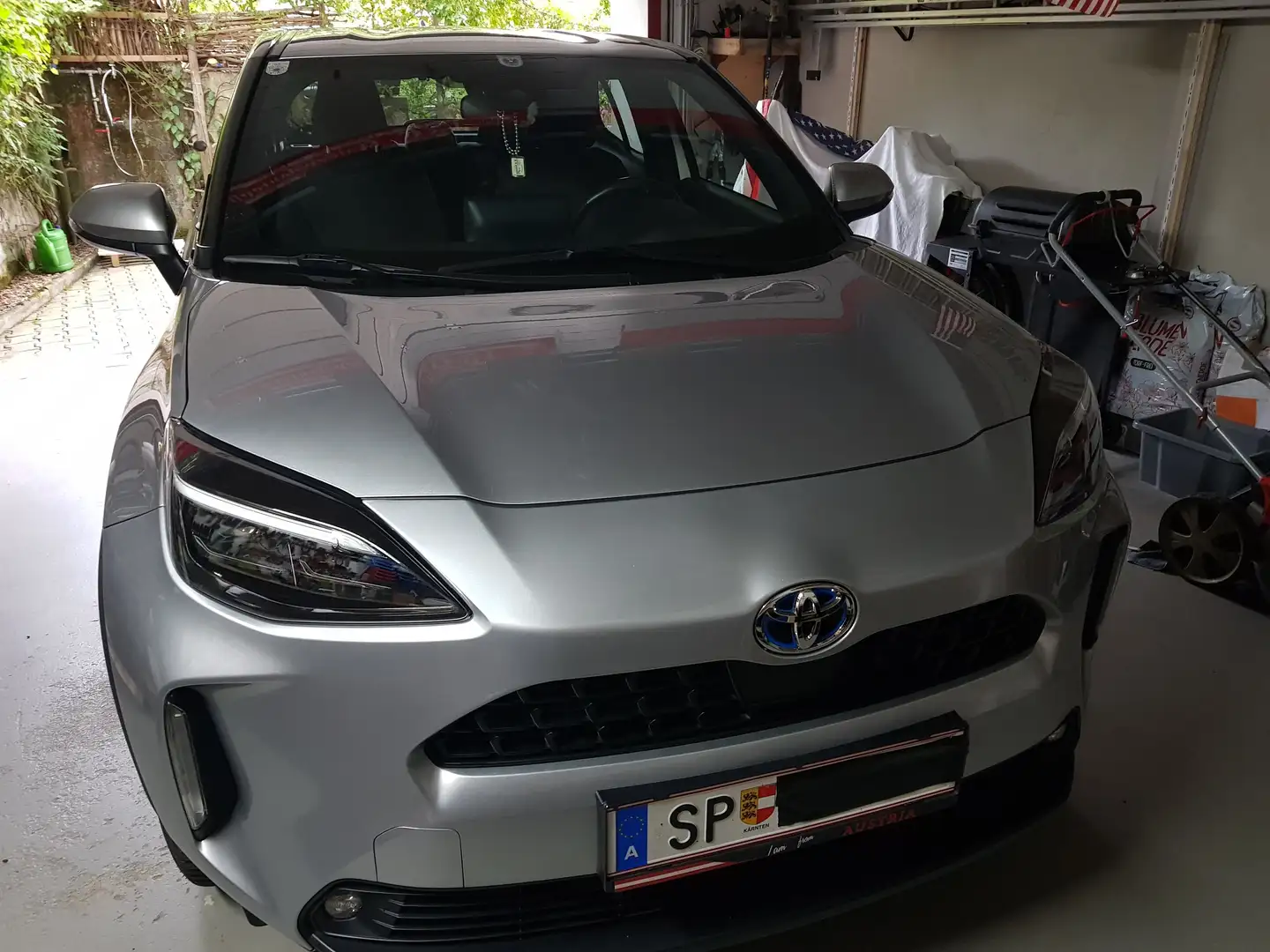 Toyota Yaris Cross Yaris Cross 1,5 VVT-i Hybrid  Aut. Active Drive Srebrny - 2