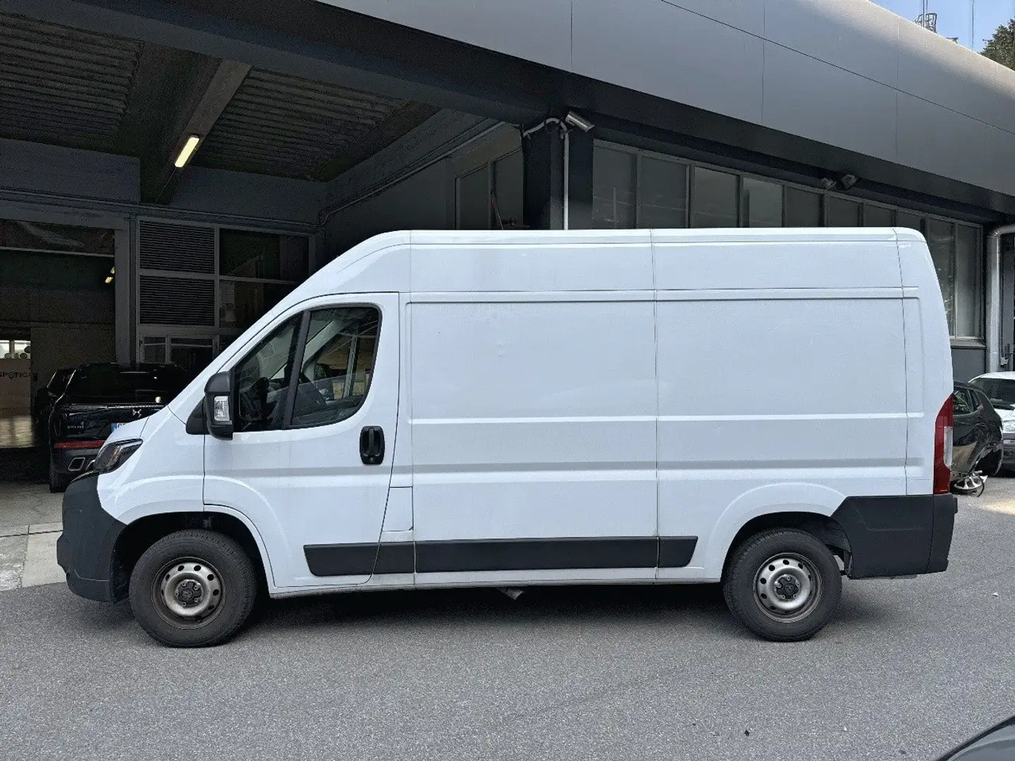 Peugeot Boxer 2.2 BLUEHDI 140 S&S 335 L2H2 White - 2