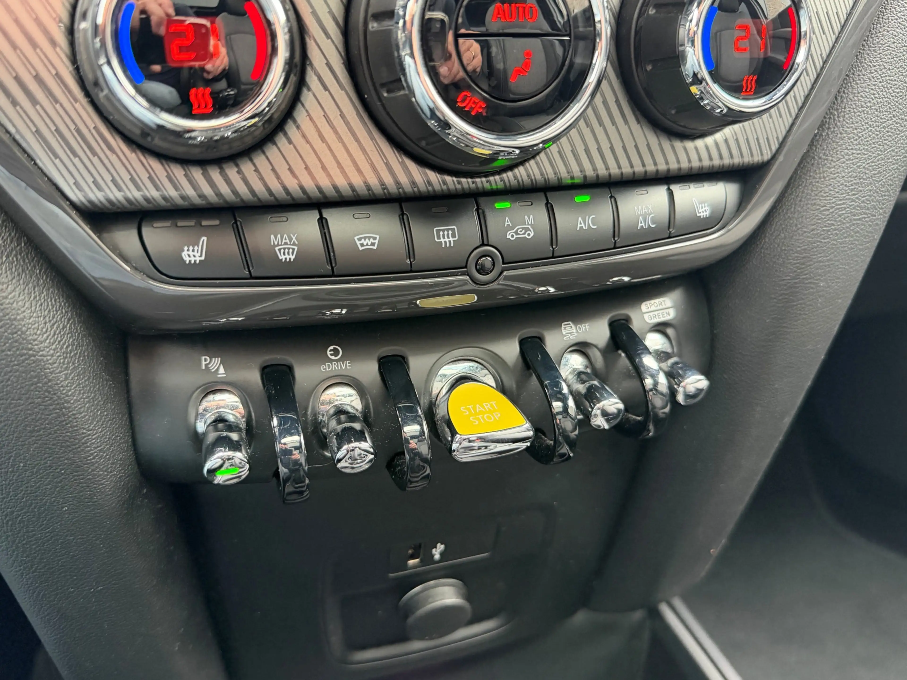 MINI Cooper SE Countryman 1.5 ALL4 Facelift Pano - ACC - HUD - Navi - Camera — photo 16