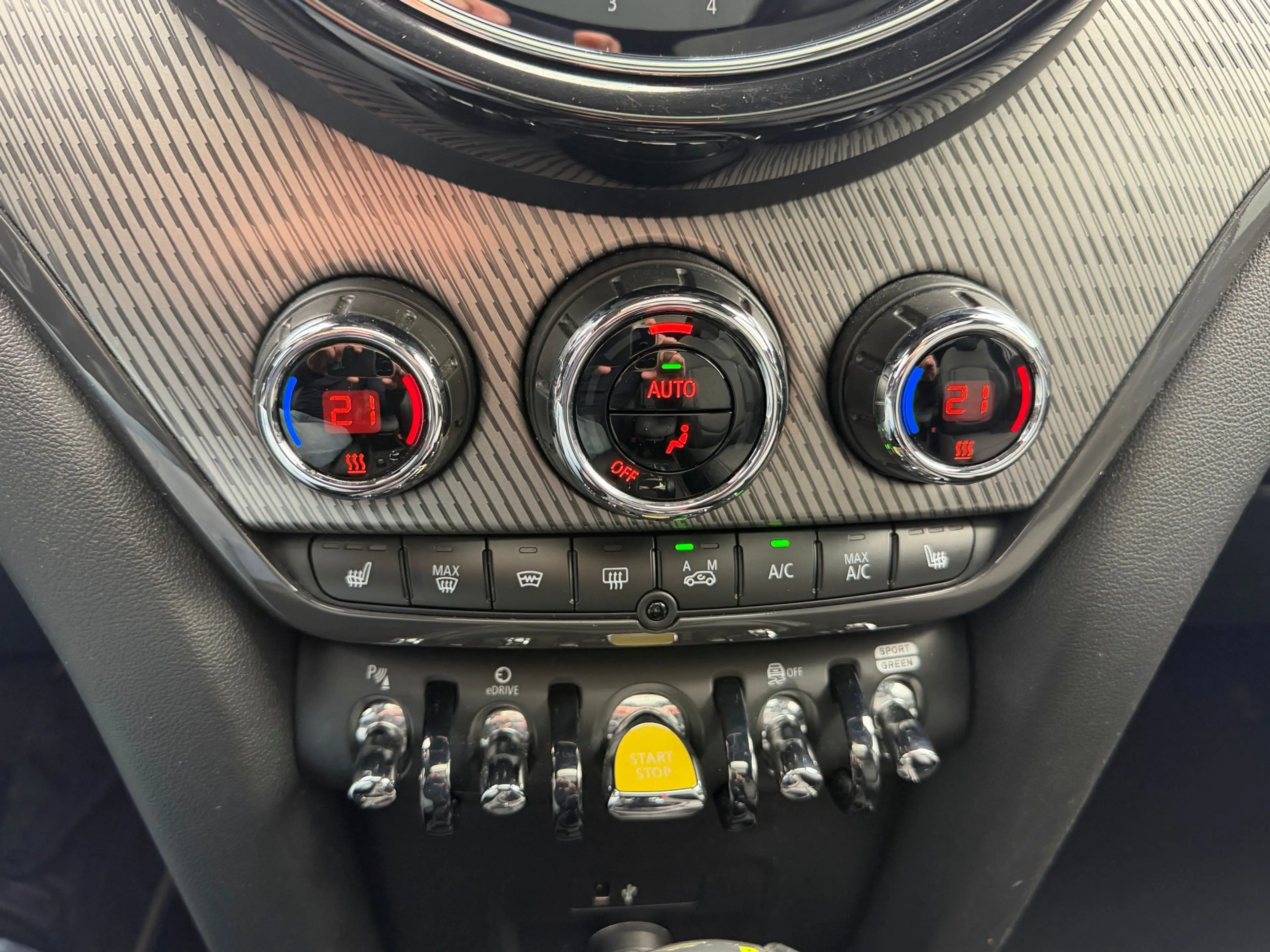 MINI Cooper SE Countryman 1.5 ALL4 Facelift Pano - ACC - HUD - Navi - Camera — photo 13