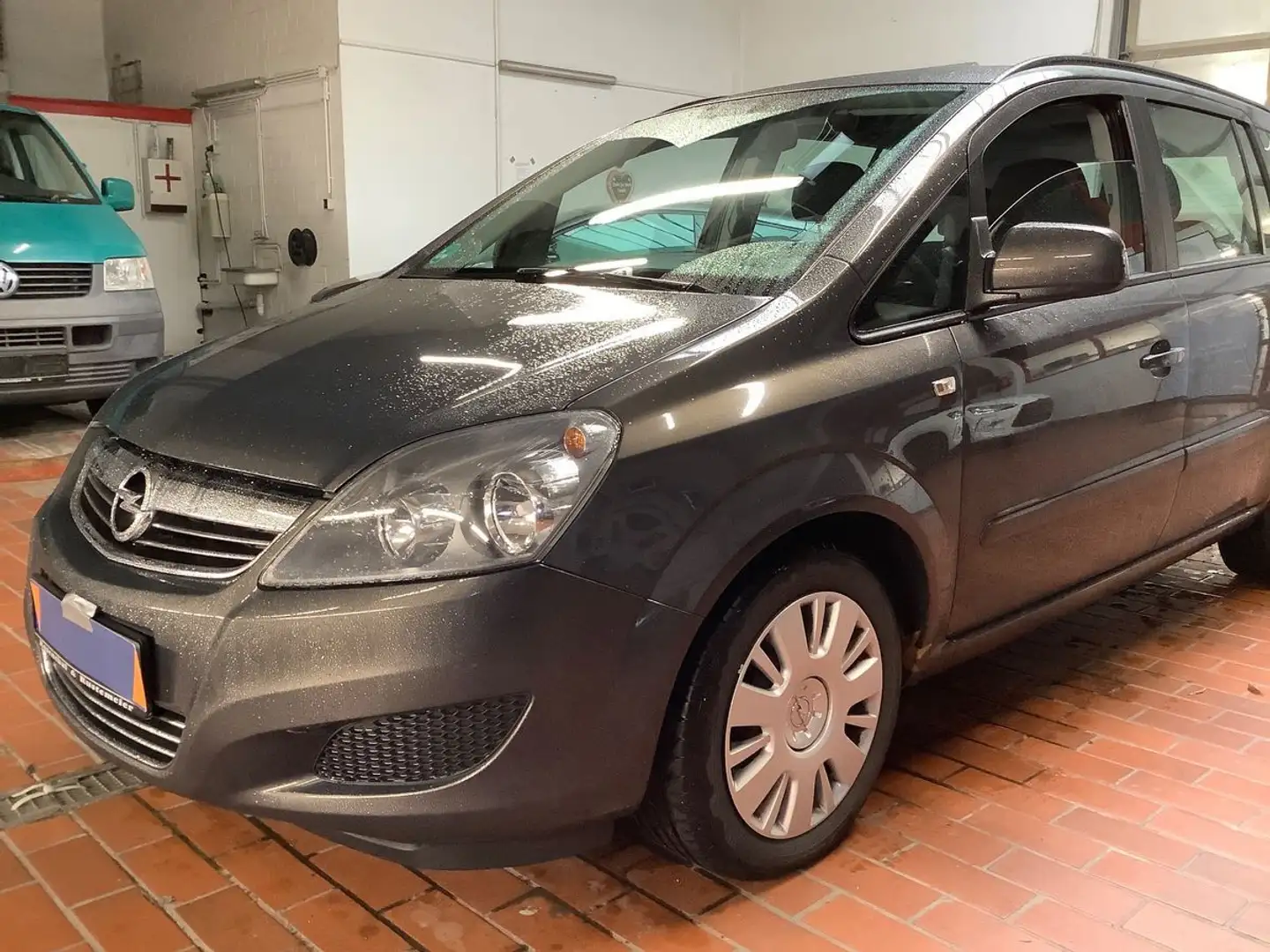 Opel Zafira 1.8 Family 7 Sitzer+1.Hand+Klima+ISOFIX Grau - 2