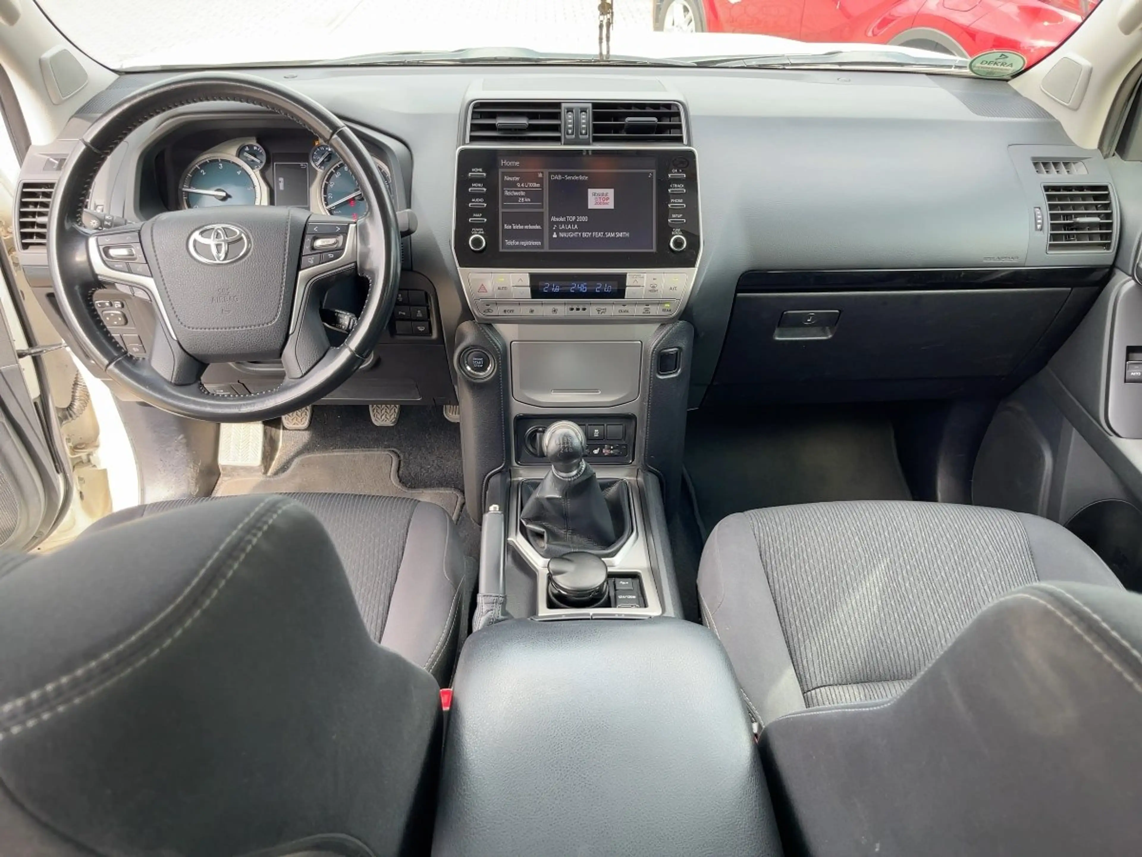Toyota Land Cruiser 2.8 D4-D Comfort AHK*KAM*SHZ*3xKlima — photo 13