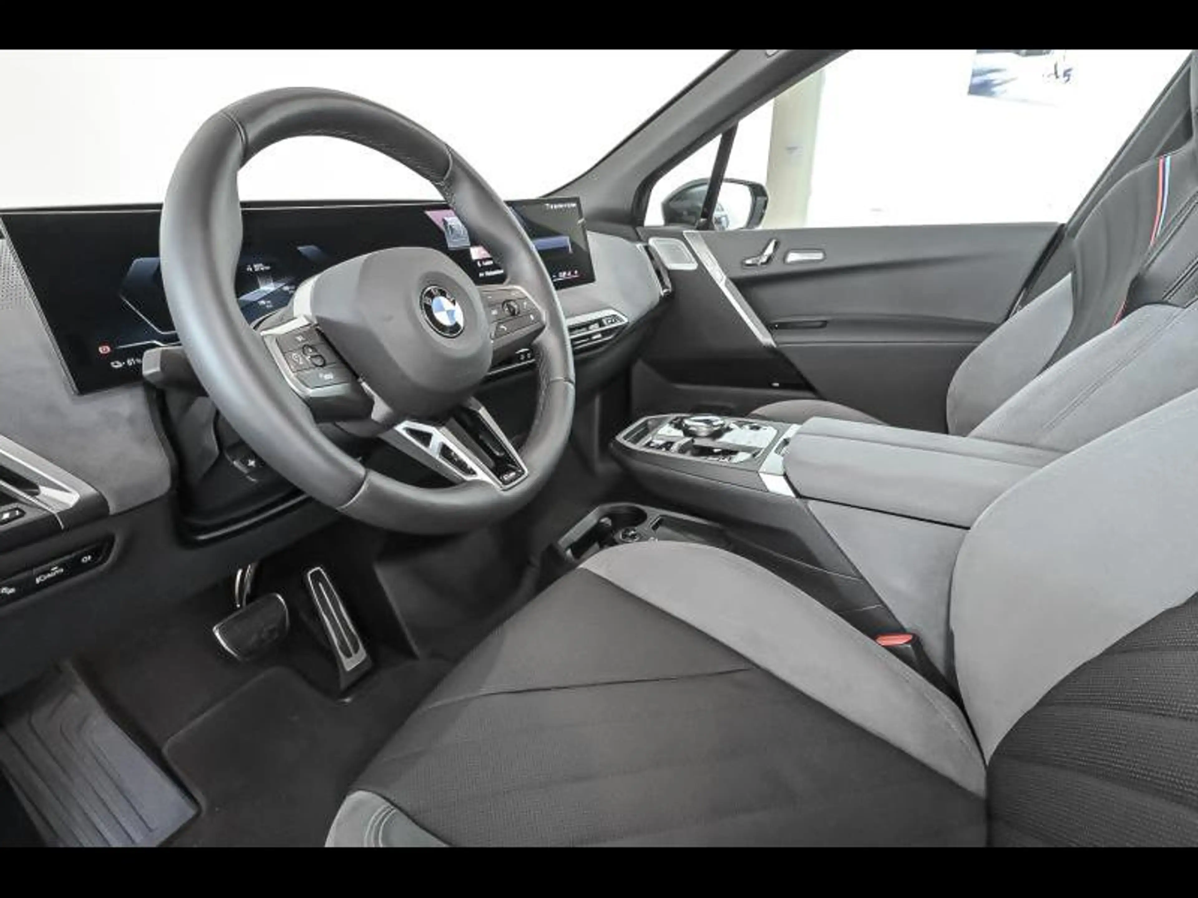 BMW iX xDrive60 - M Sport Pro | B&W | Dass+ | 360Cam | Co — photo 6