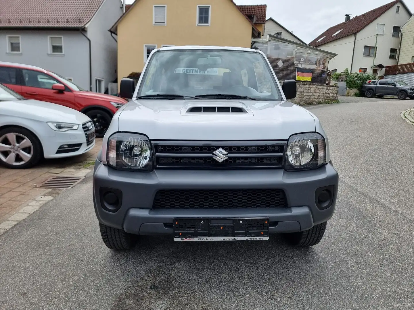 Suzuki Jimny 1.3 4WD Style 1.HAND+KLIMA+8-FACH Argent - 2