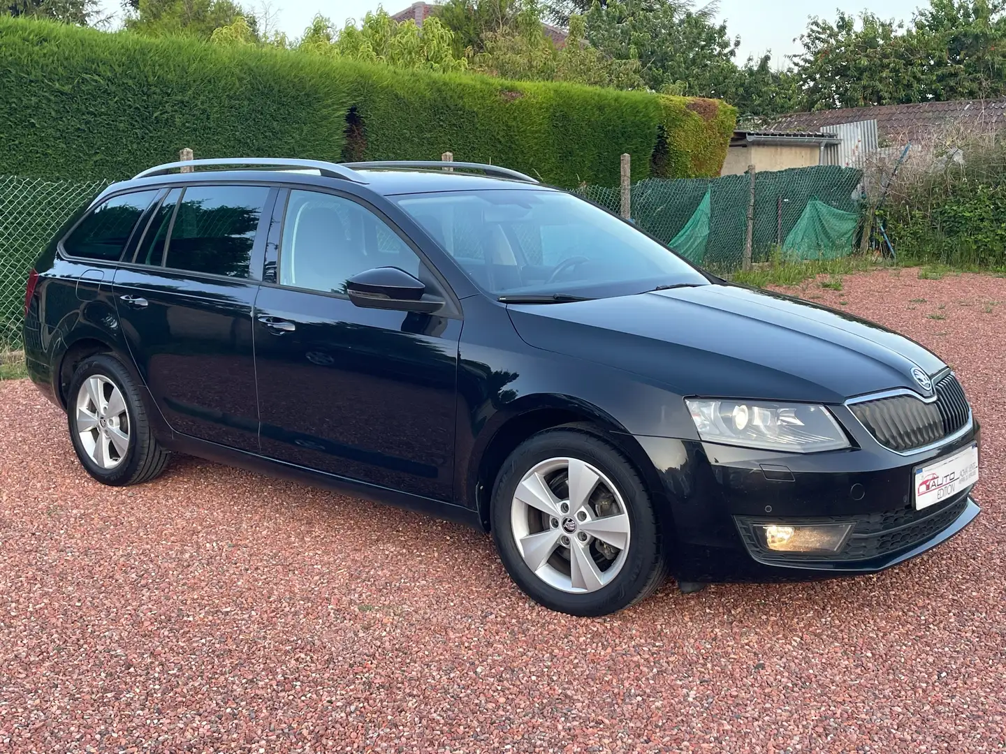 Skoda Octavia Combi 2.0 TDI 150 cv Business Plus "1ière Main" Schwarz - 2