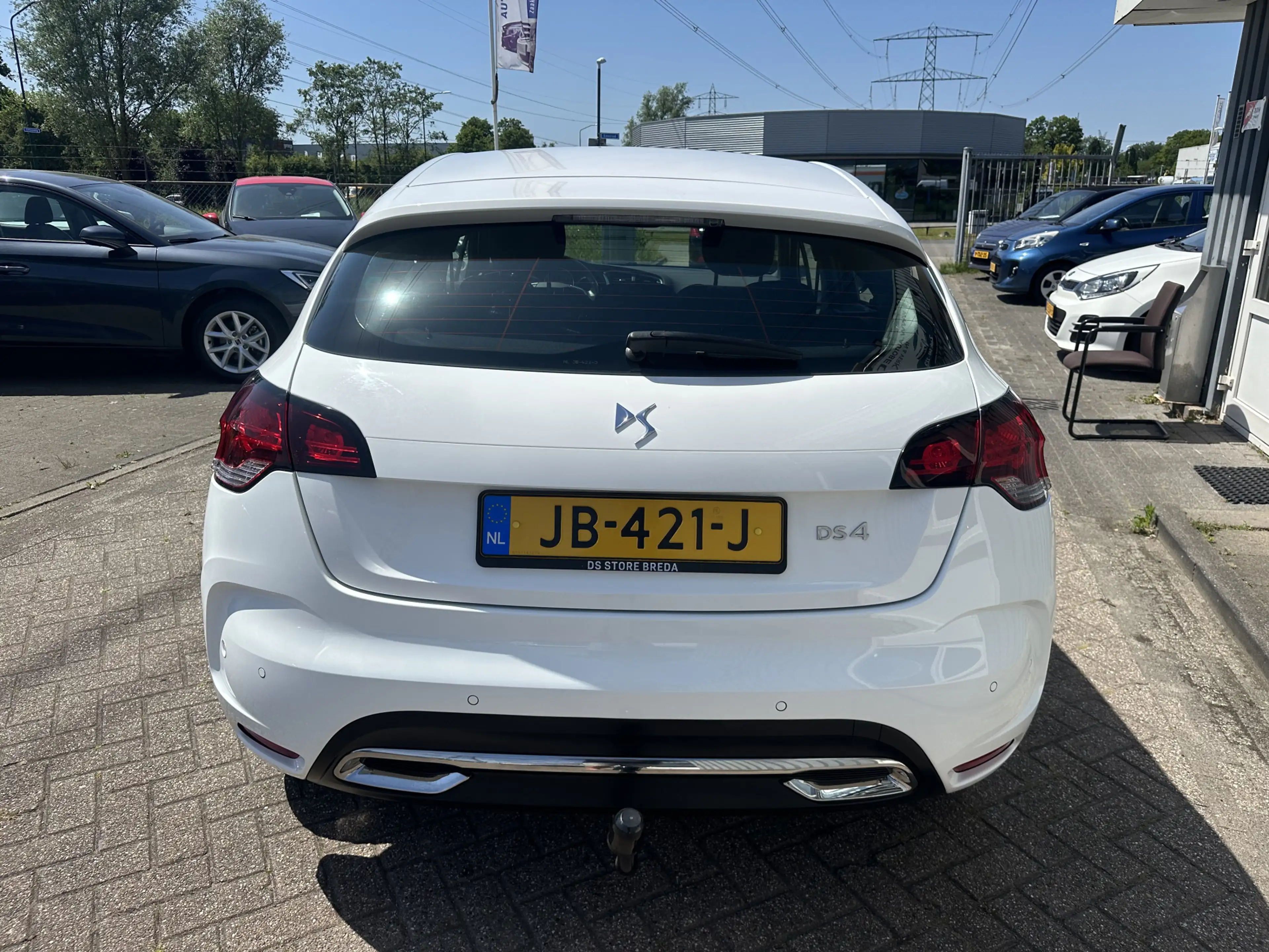 DS Automobiles DS 4 1.2 PureTech Chic — photo 9