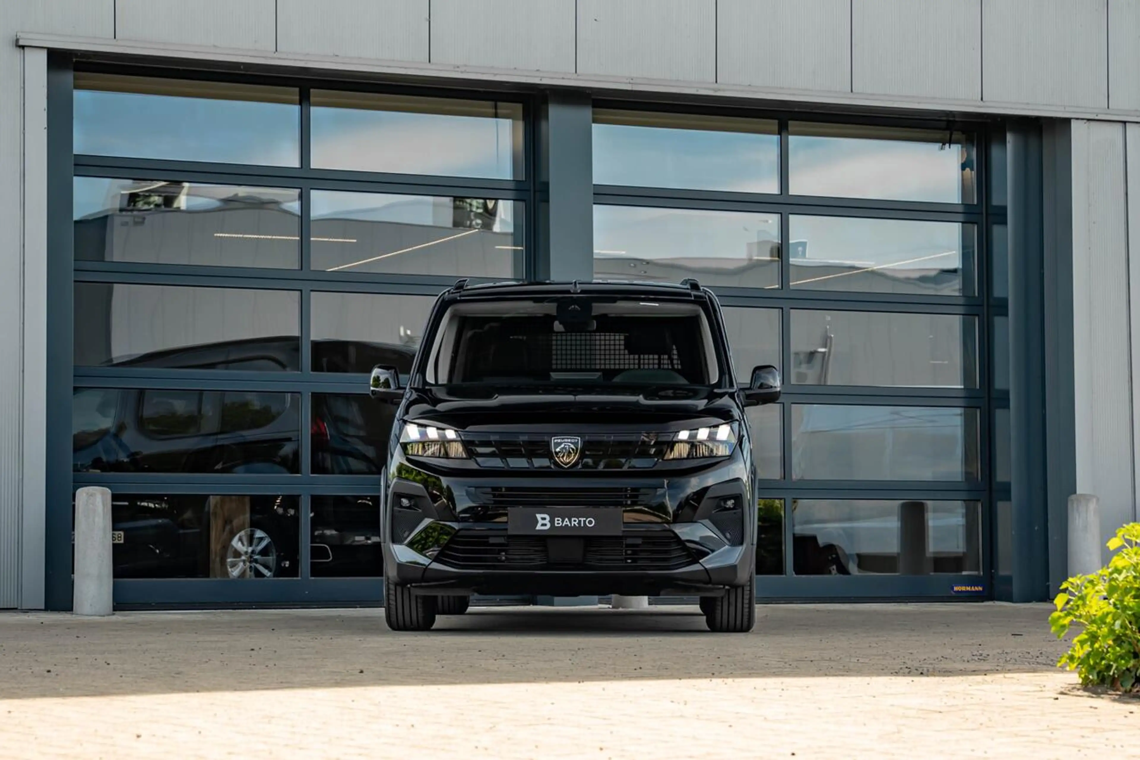 Peugeot Rifter Allure | Manueel 110 PK | MPV | LED | Camera | ... — photo 7