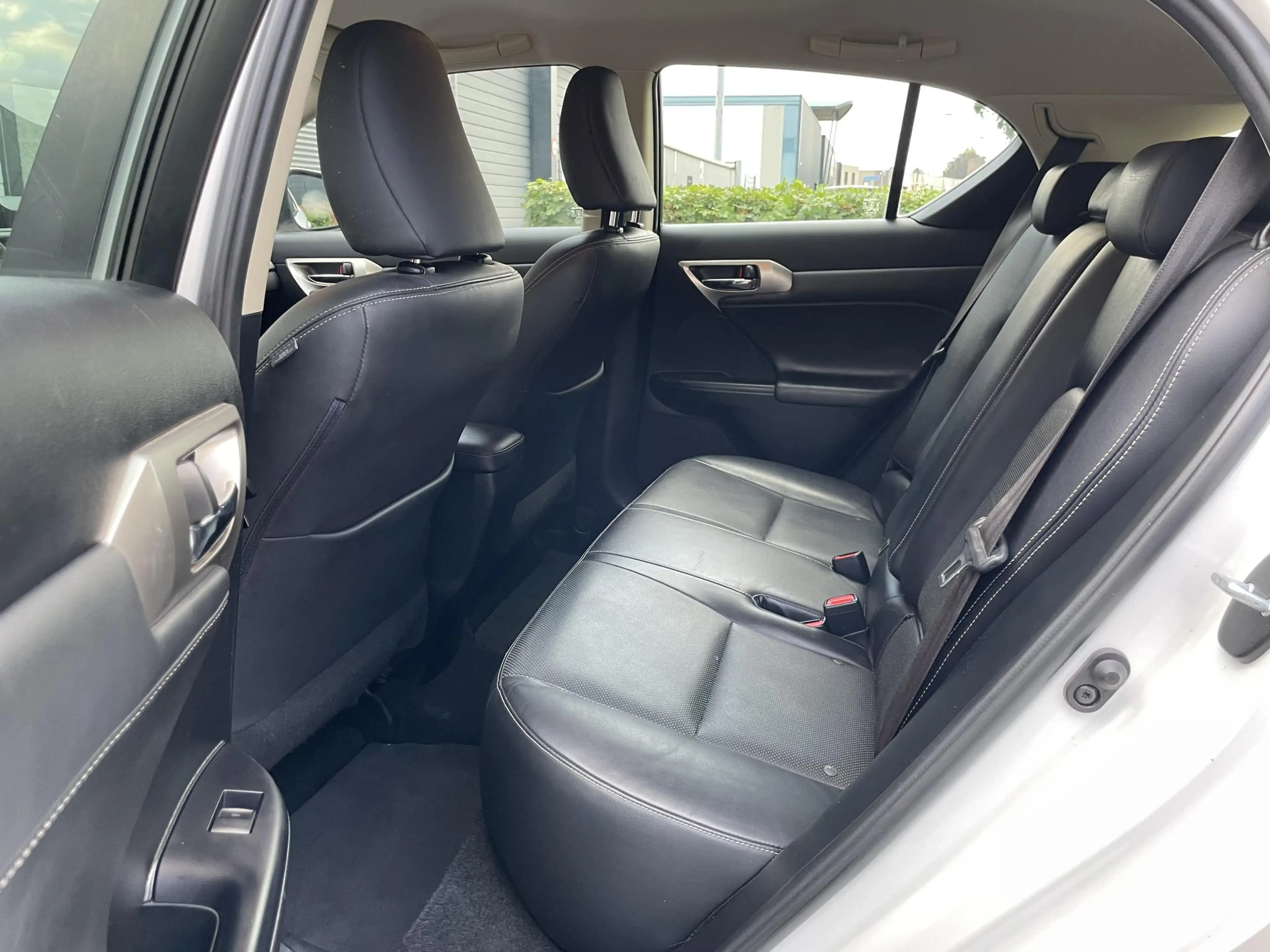 Lexus CT 200h Business Line Pro Hybrid Dealer onderhouden Garant — photo 15