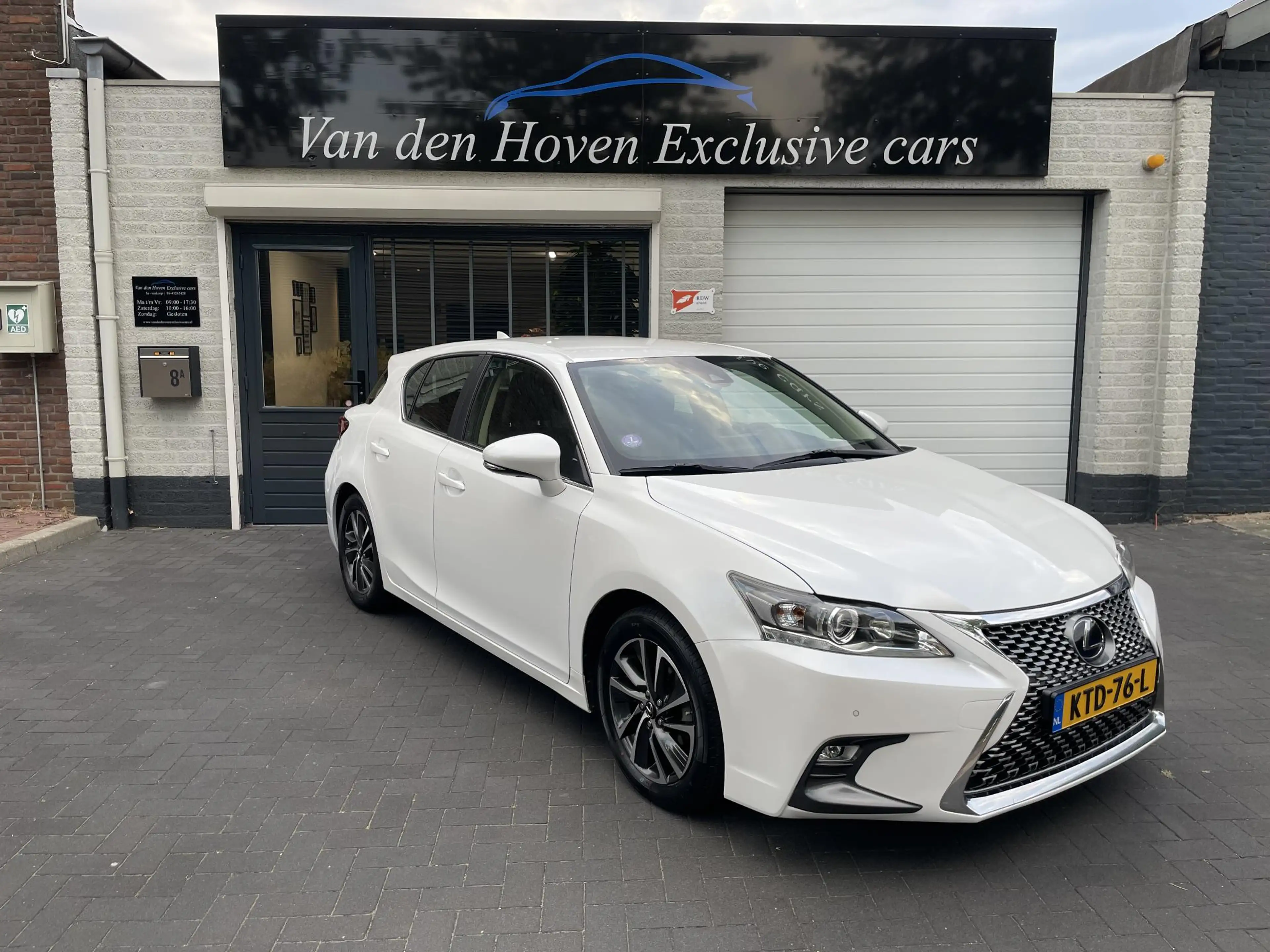 Lexus CT 200h Business Line Pro Hybrid Dealer onderhouden Garant — photo 3