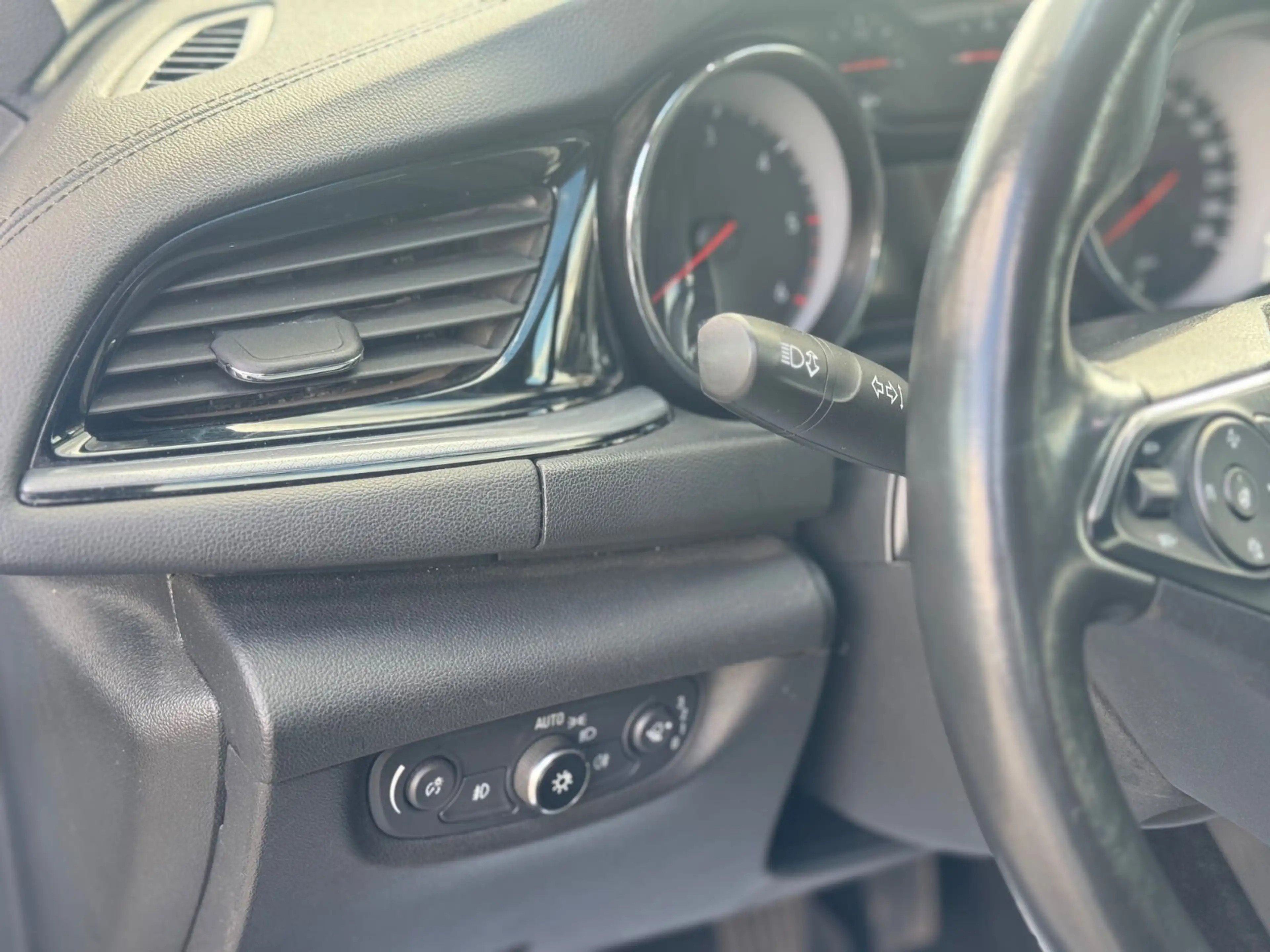 Opel Insignia Business Edition NAVI-LED-SHZ-AHK-SPUR — photo 10