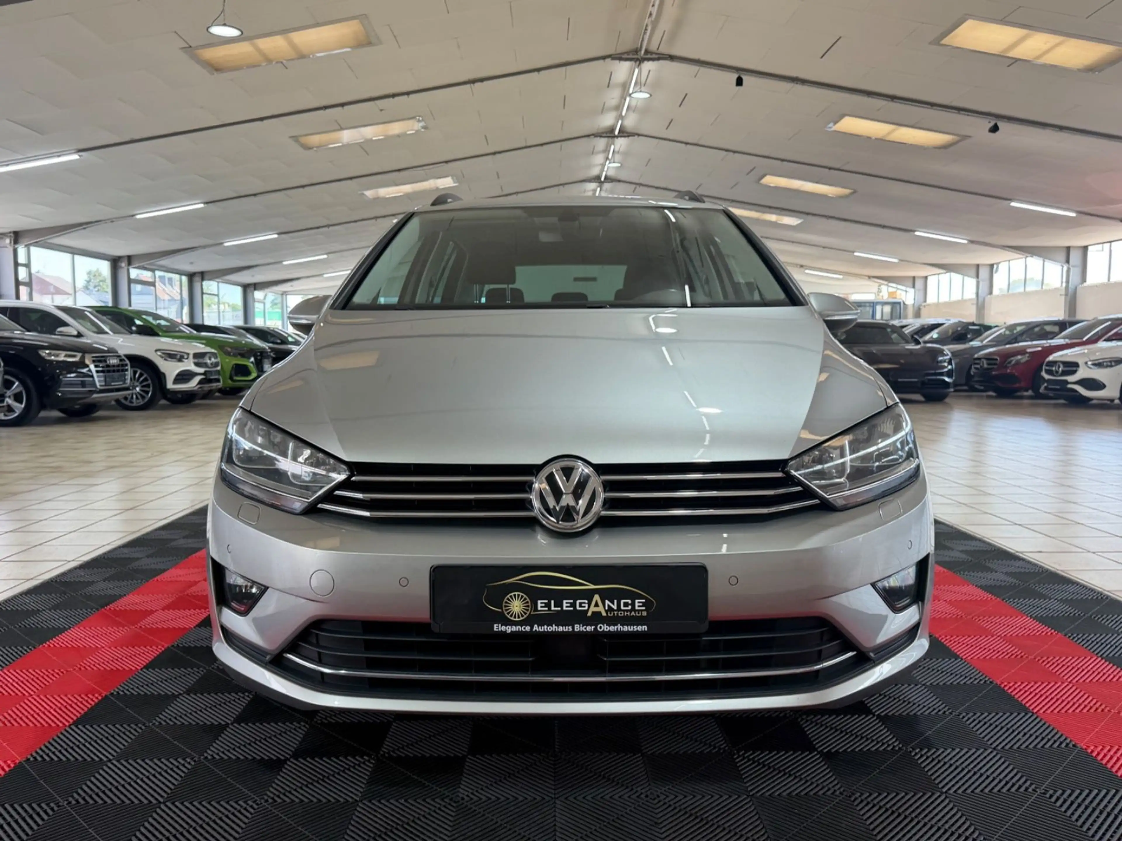 Volkswagen Golf Sportsvan VII Sound BMT/Start-Stopp — photo 2