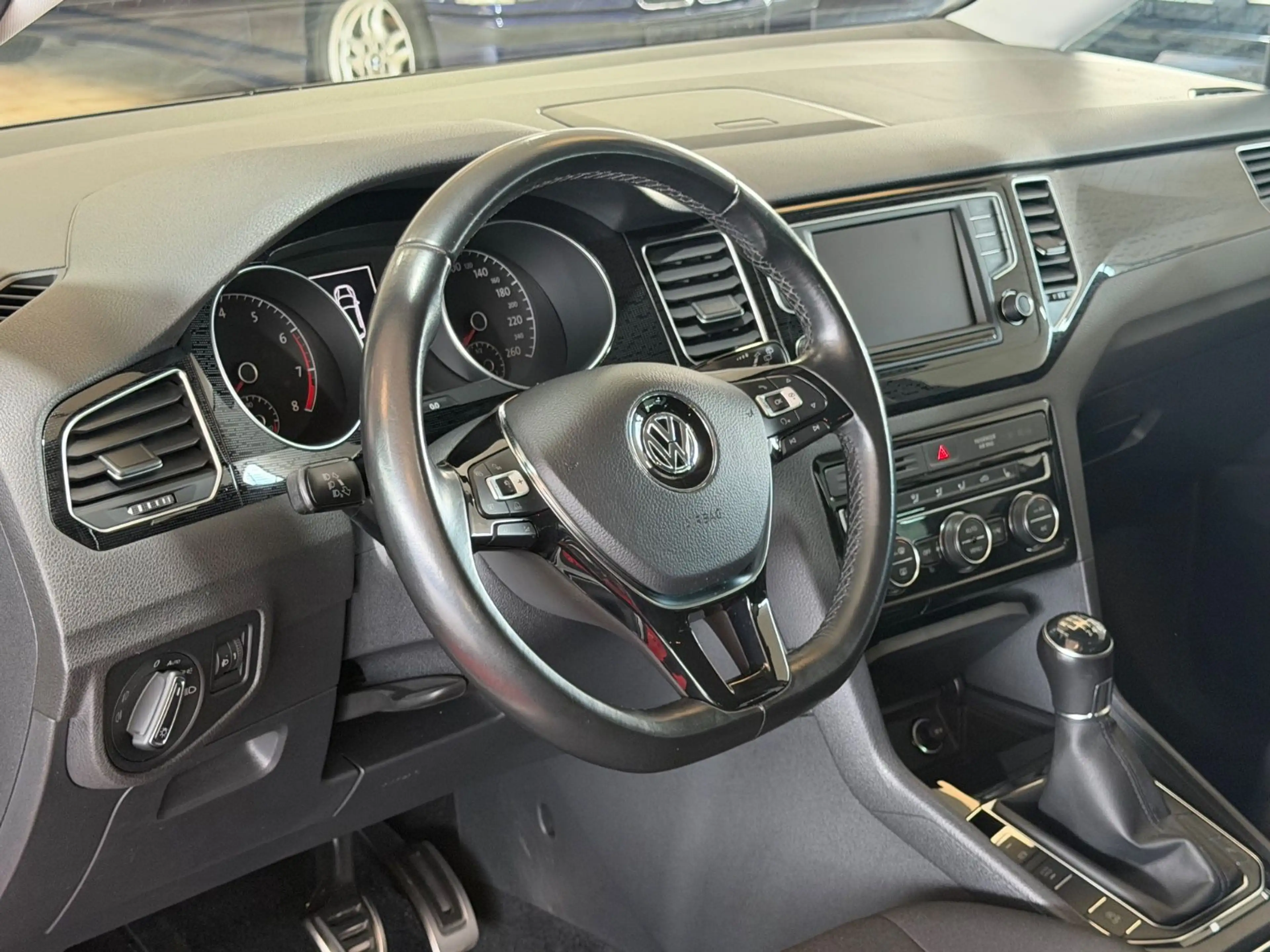 Volkswagen Golf Sportsvan VII Sound BMT/Start-Stopp — photo 12