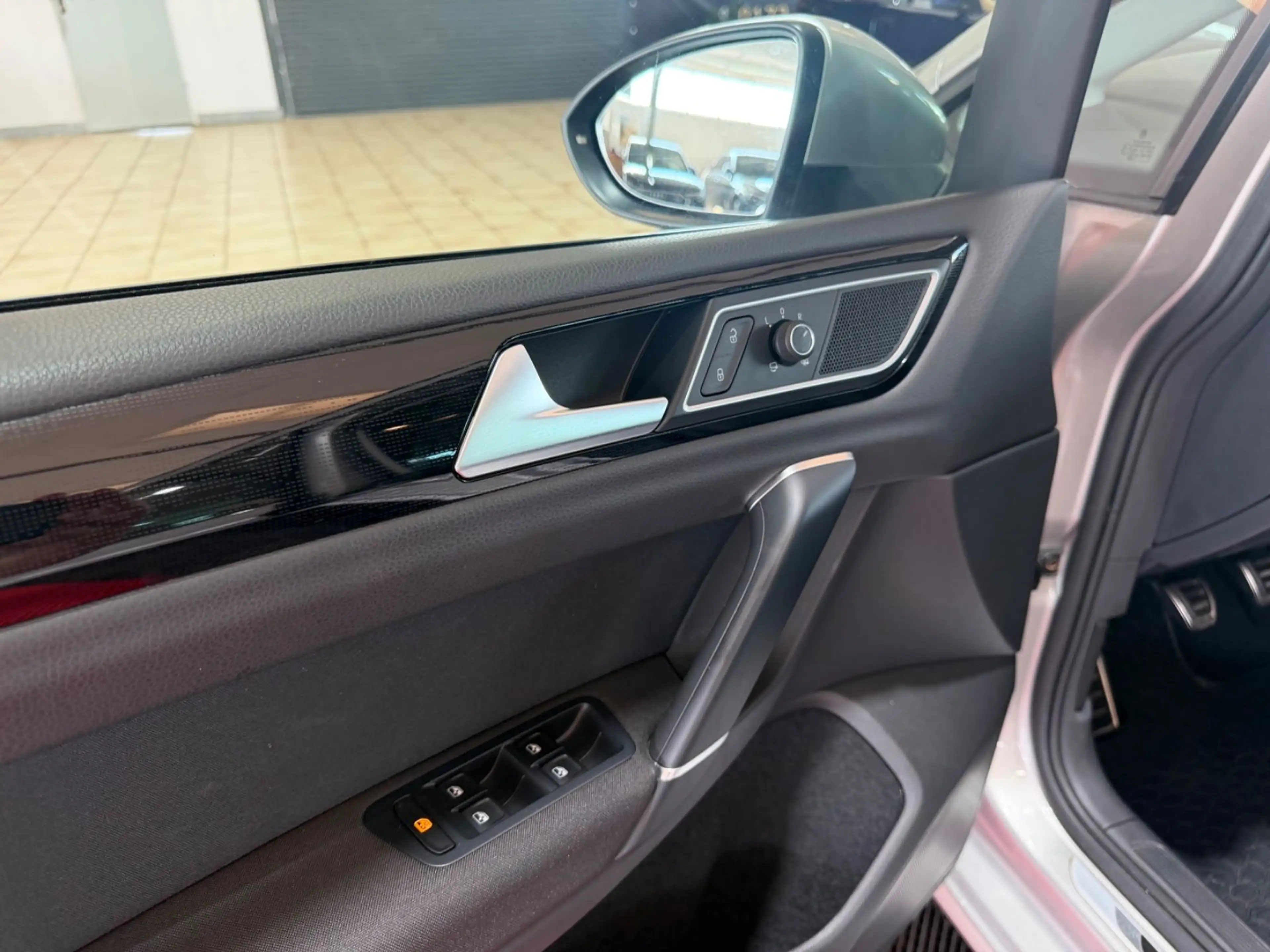 Volkswagen Golf Sportsvan VII Sound BMT/Start-Stopp — photo 9