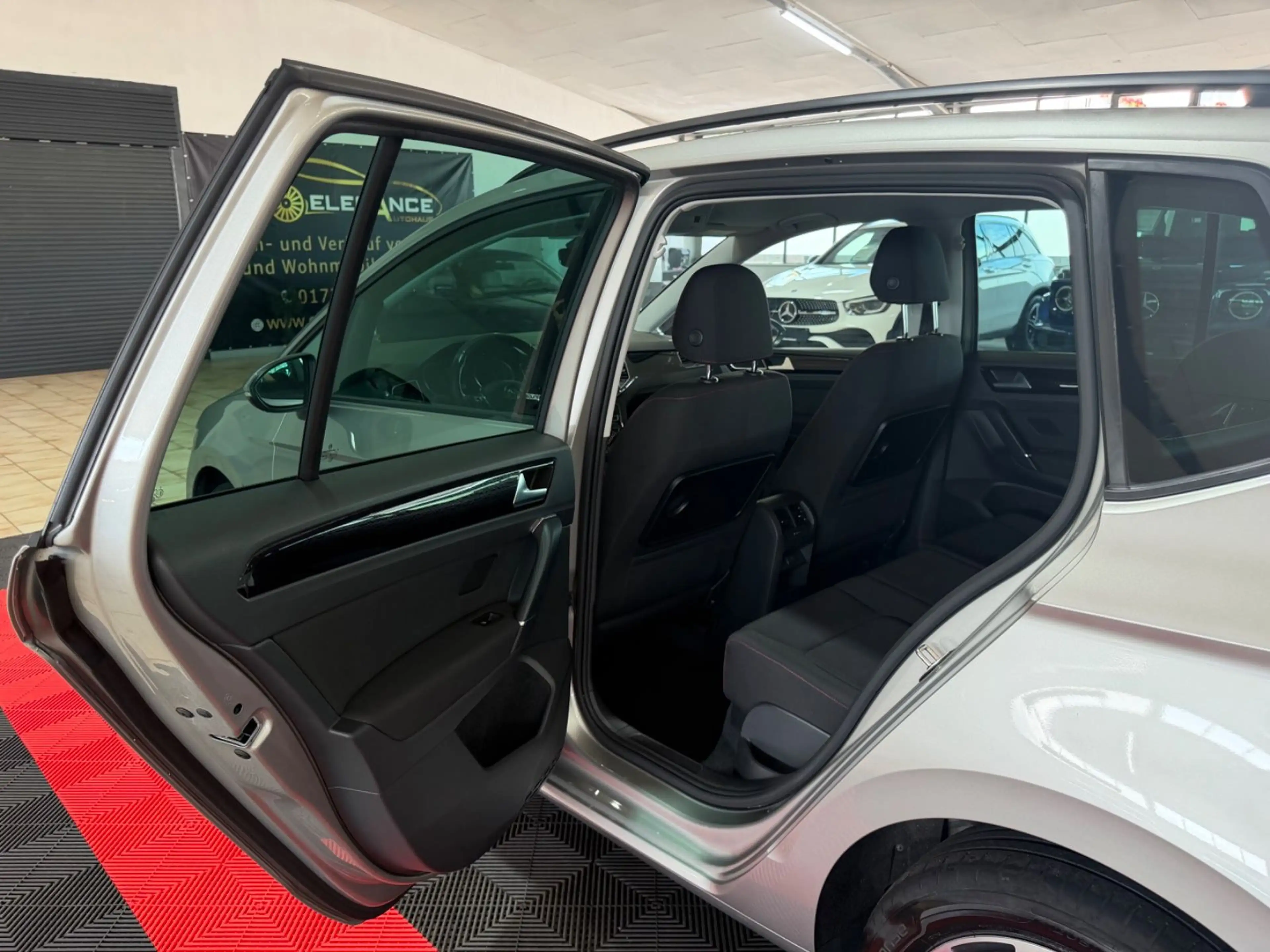 Volkswagen Golf Sportsvan VII Sound BMT/Start-Stopp — photo 13