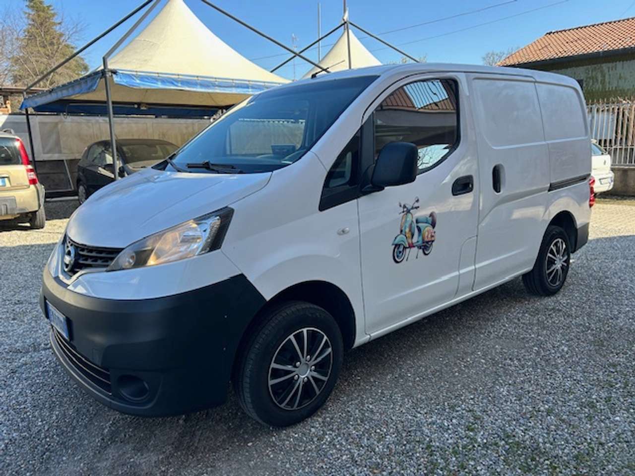 Nissan NV200 FURGONE
