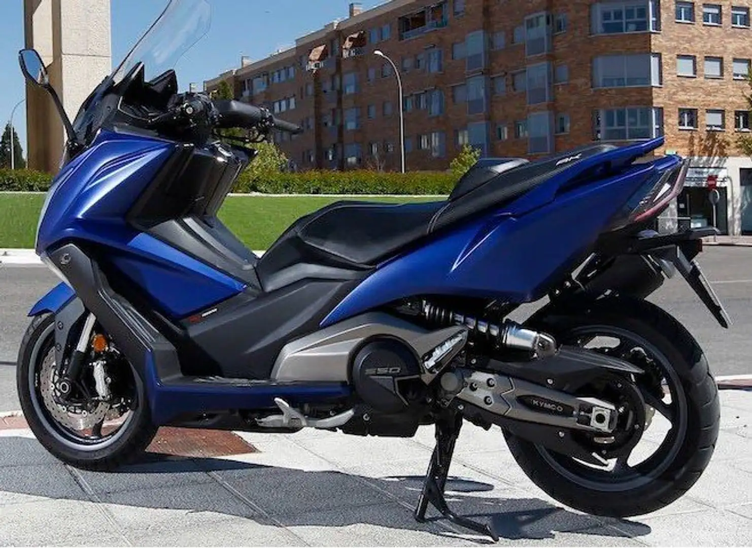 Kymco AK 550 Kymco Sport Roller AK 550i ABS Violet - 1