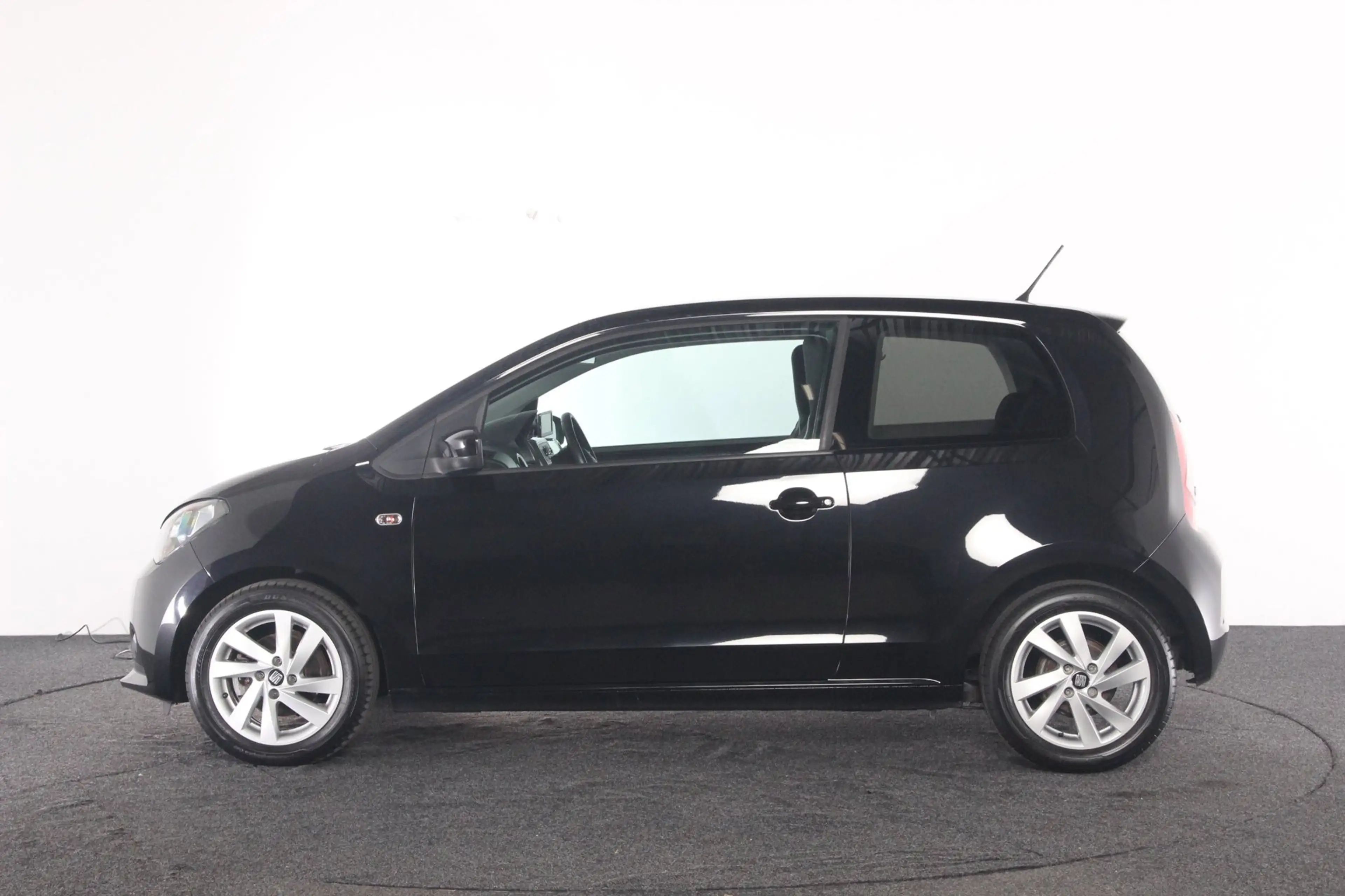 SEAT Mii 1.0 Sport Connect — photo 3