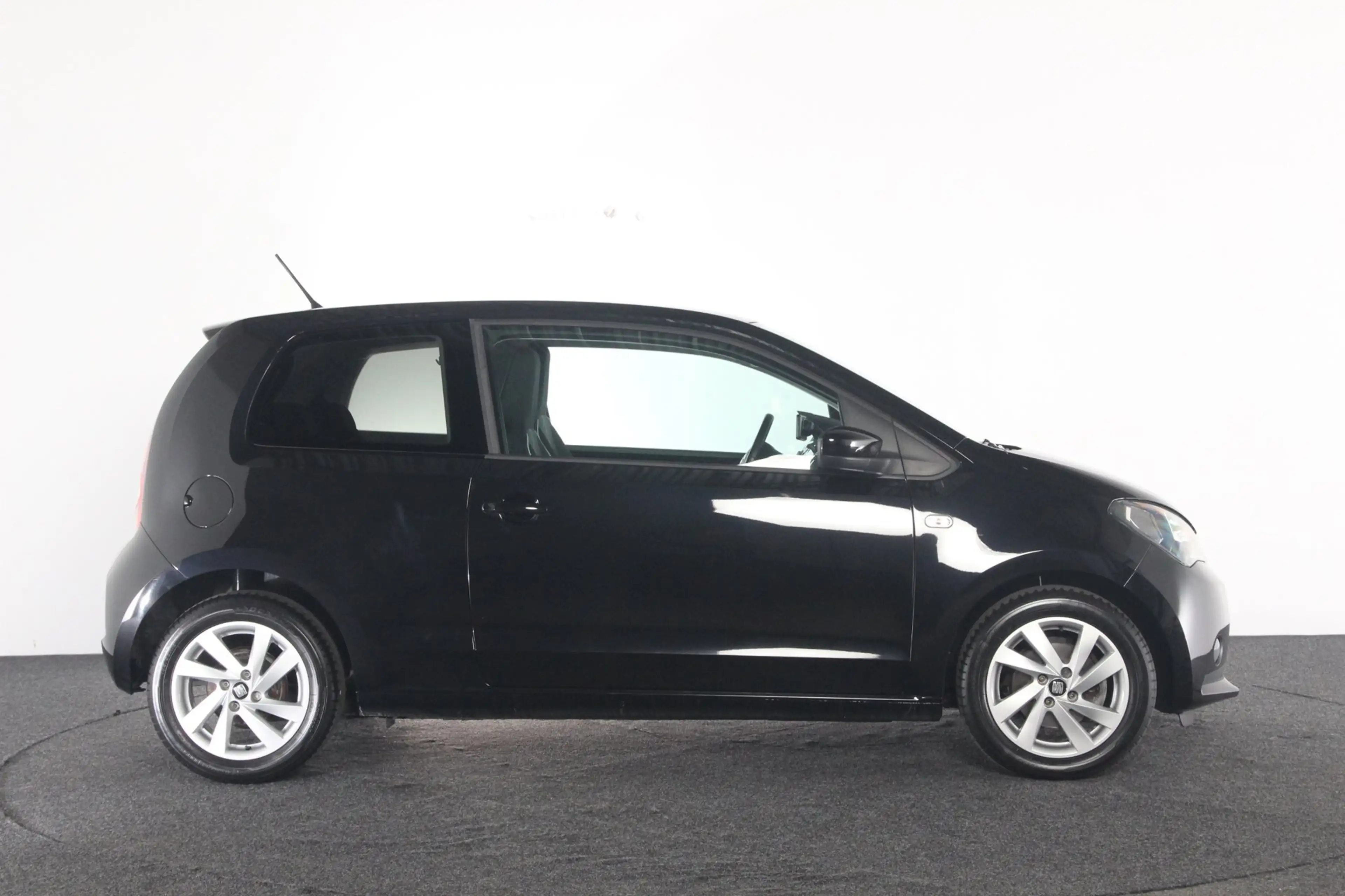 SEAT Mii 1.0 Sport Connect — photo 4