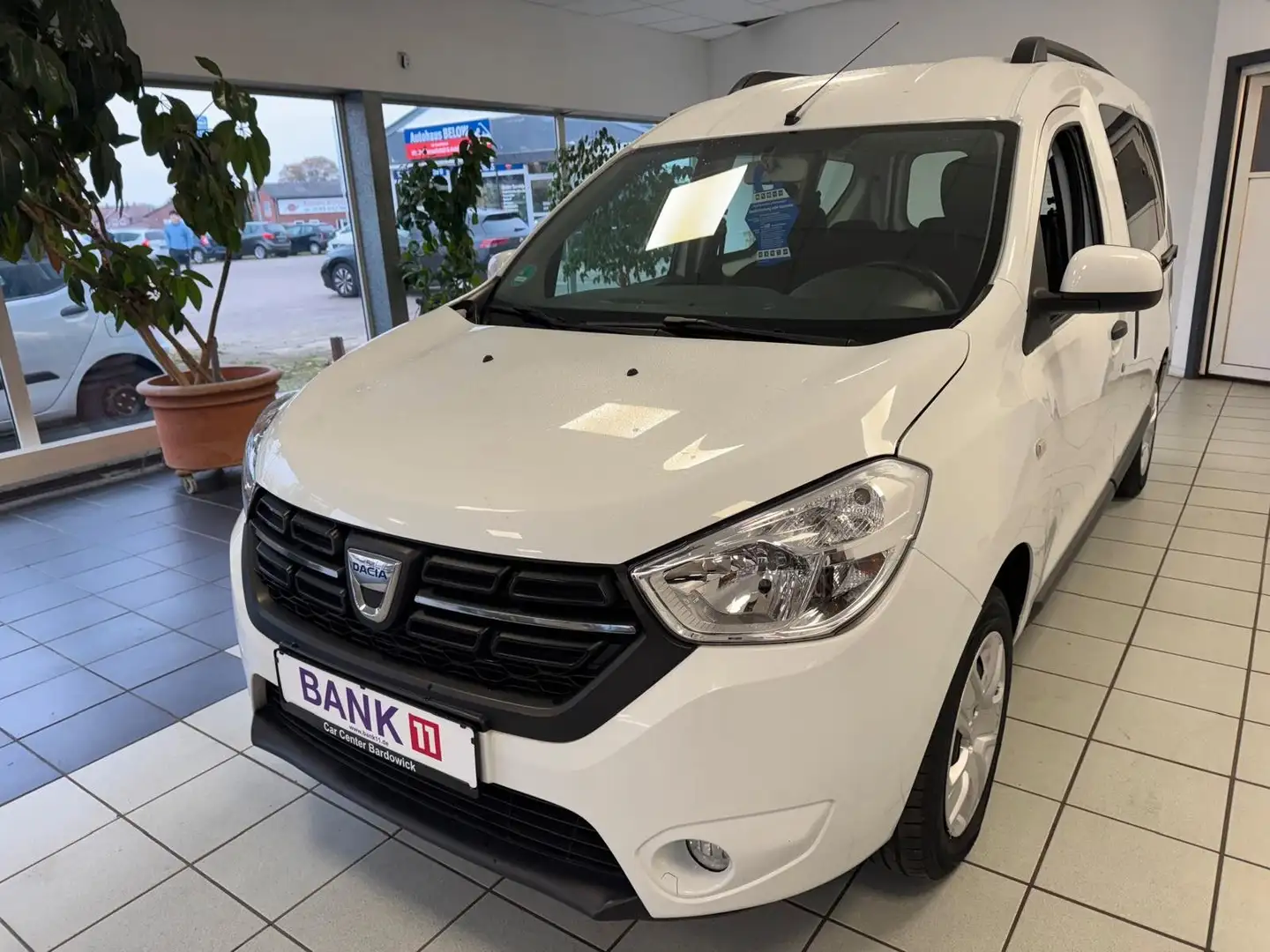 Dacia Dokker 1.6 Comfort **Benzin/Autogas(LPG)** Weiß - 1