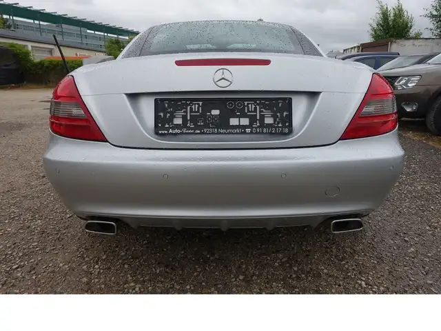 Mercedes-Benz SLK view 5