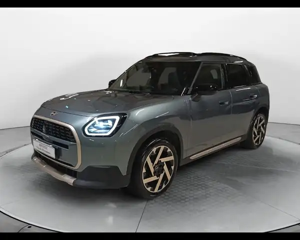 MINI One Countryman Countryman 1.5 48V C Favoured auto