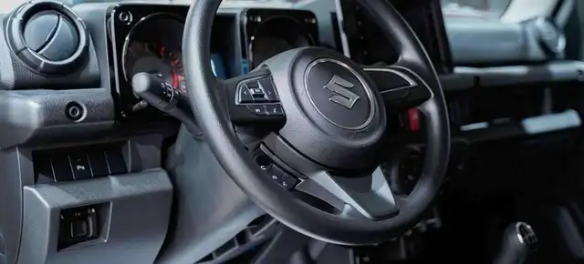 Suzuki Jimny view 2