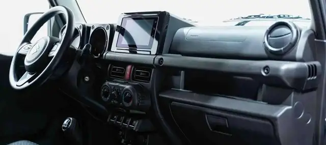 Suzuki Jimny view 4