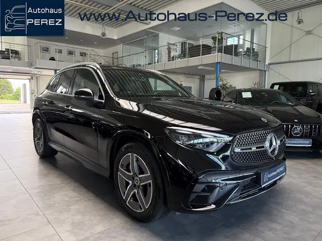 Mercedes-Benz GLC 300 4M AMG PREMIUM BURMESTER- PANORAMA- AHK!