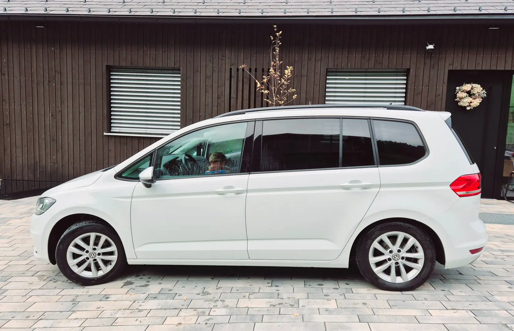 Volkswagen Touran Touran Comfortline 2,0 SCR TDI Comfortline Weiß - 2