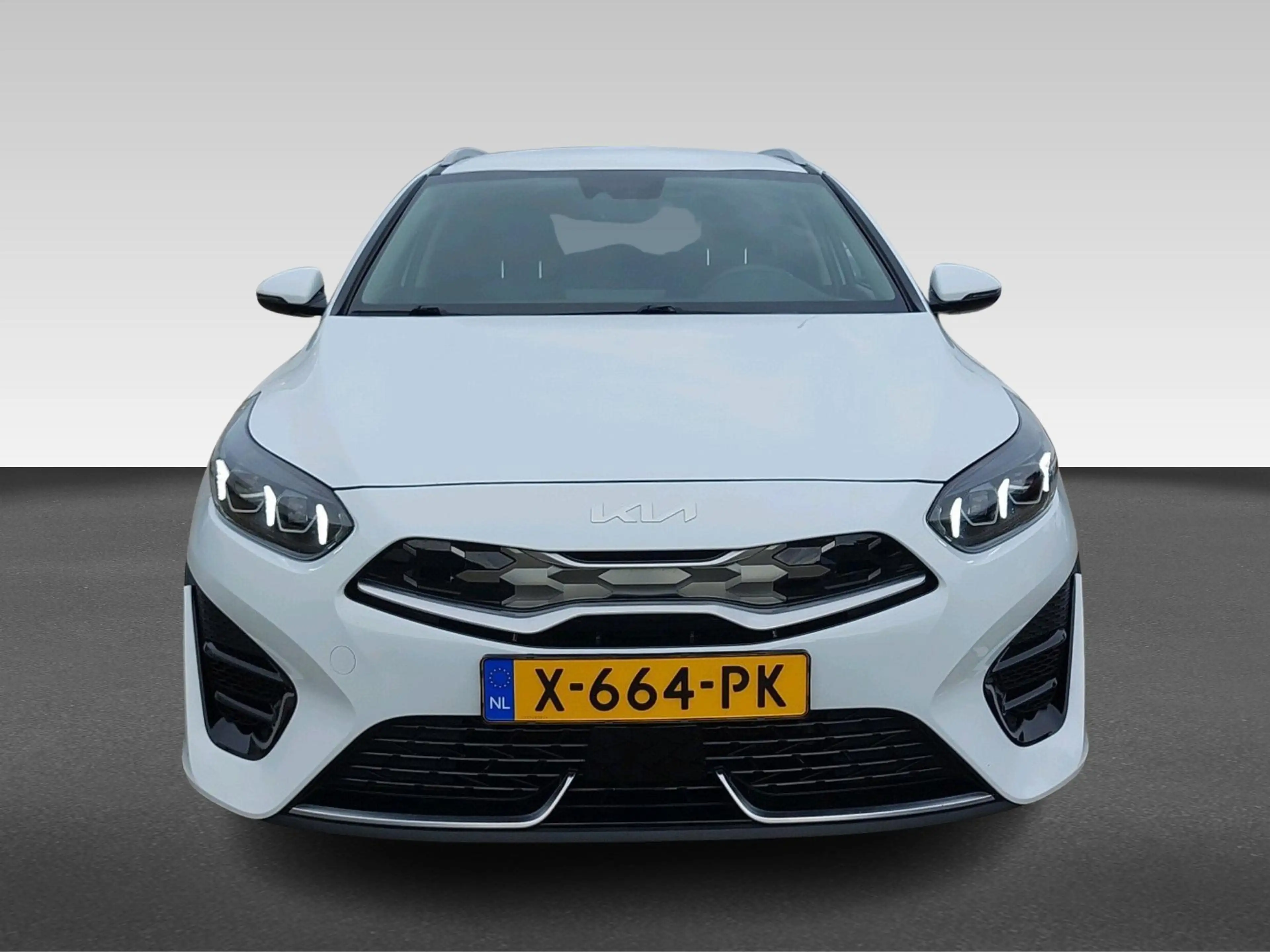 Kia Ceed SW / cee'd SW Sportswagon 1.6 GDI PHEV DynamicLine — photo 7