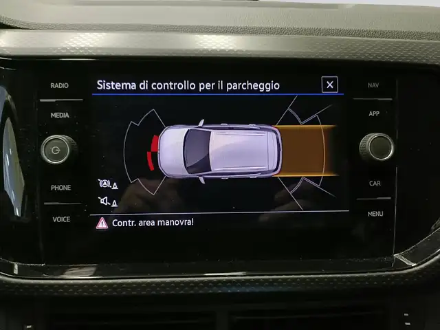 Volkswagen T-Cross view 11