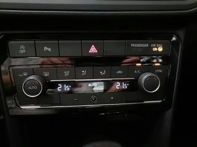 Volkswagen T-Cross view 12