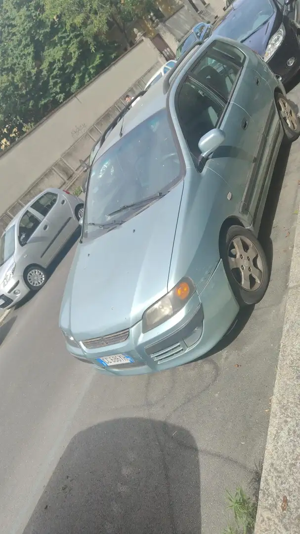 Mitsubishi Space Star 1.3 Grün - 1