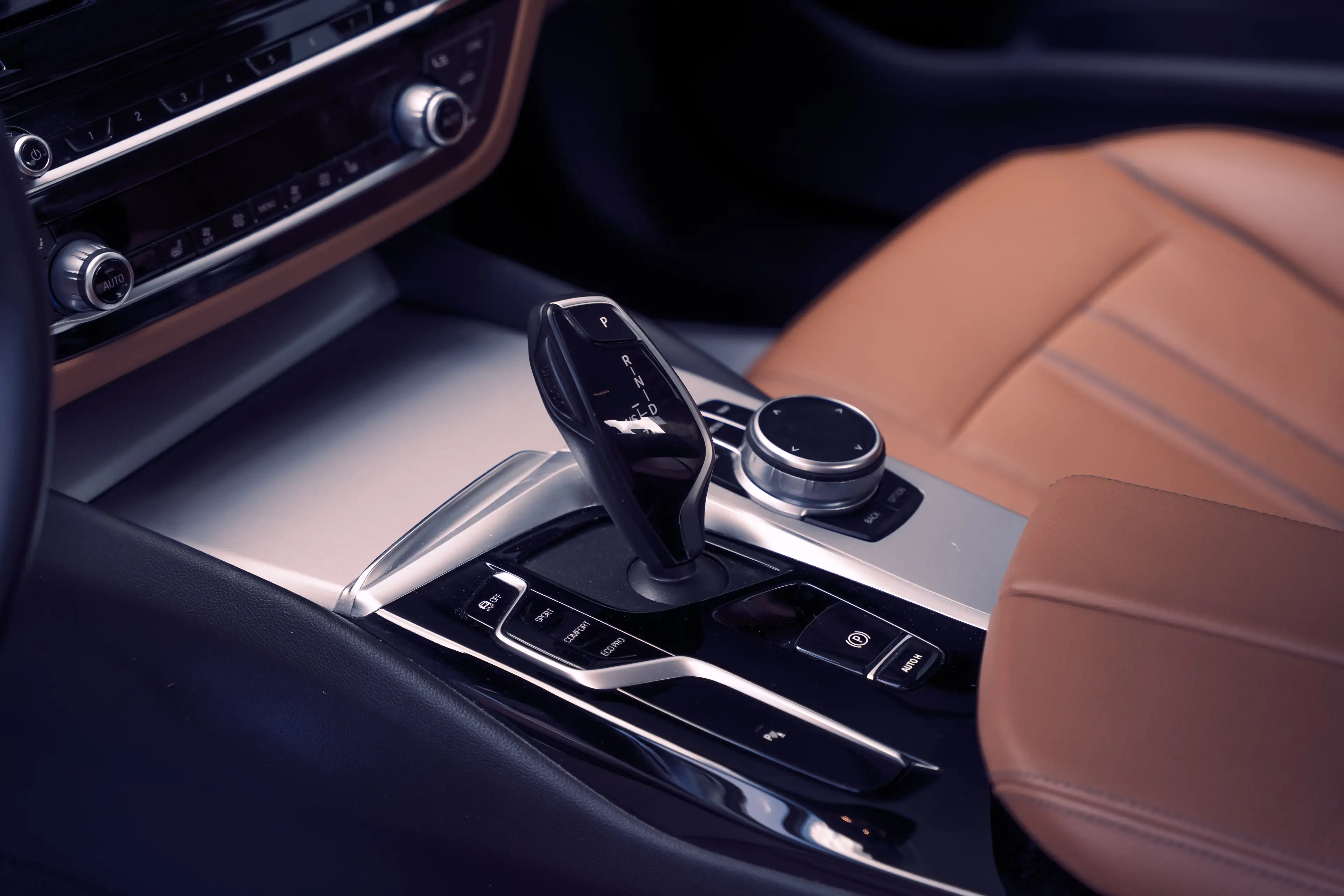 BMW 518 M-PACK*LOOK — photo 10