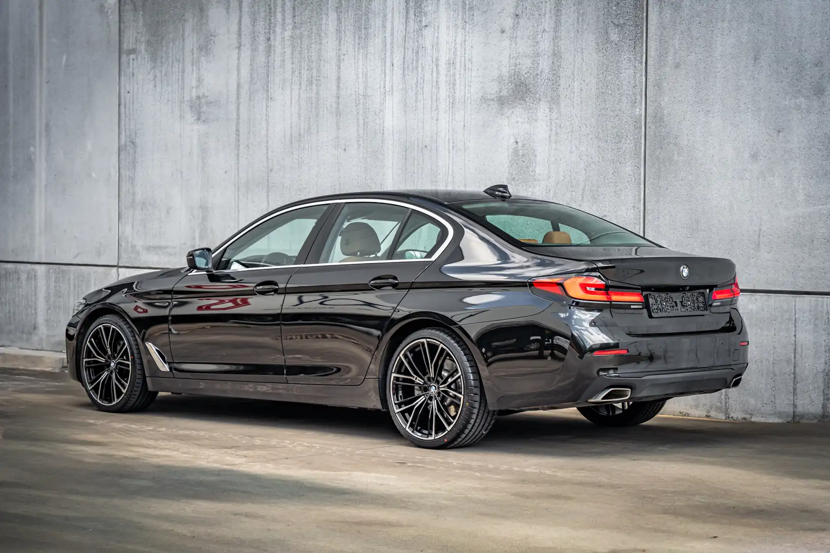 BMW 518 M-PACK*LOOK Bruin - 2