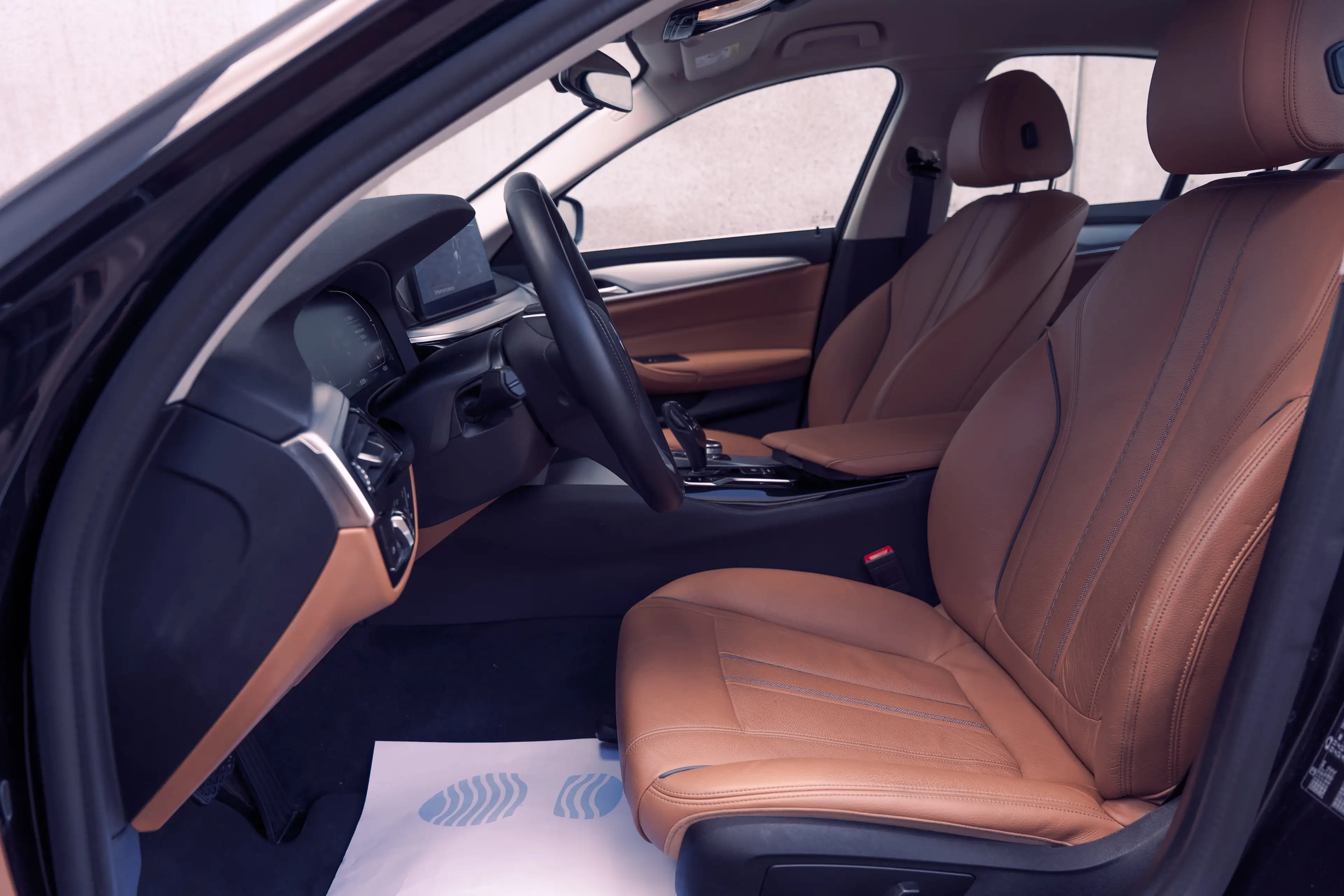 BMW 518 M-PACK*LOOK — photo 7